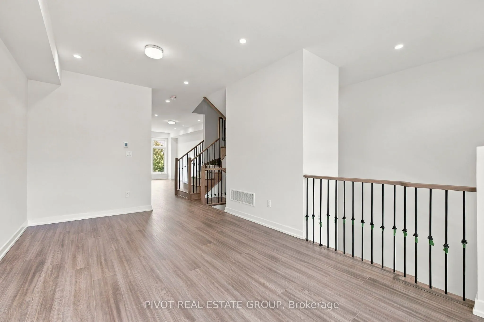 26 Observatory Way