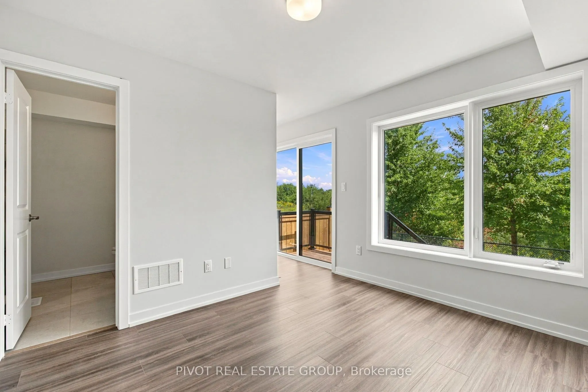 26 Observatory Way