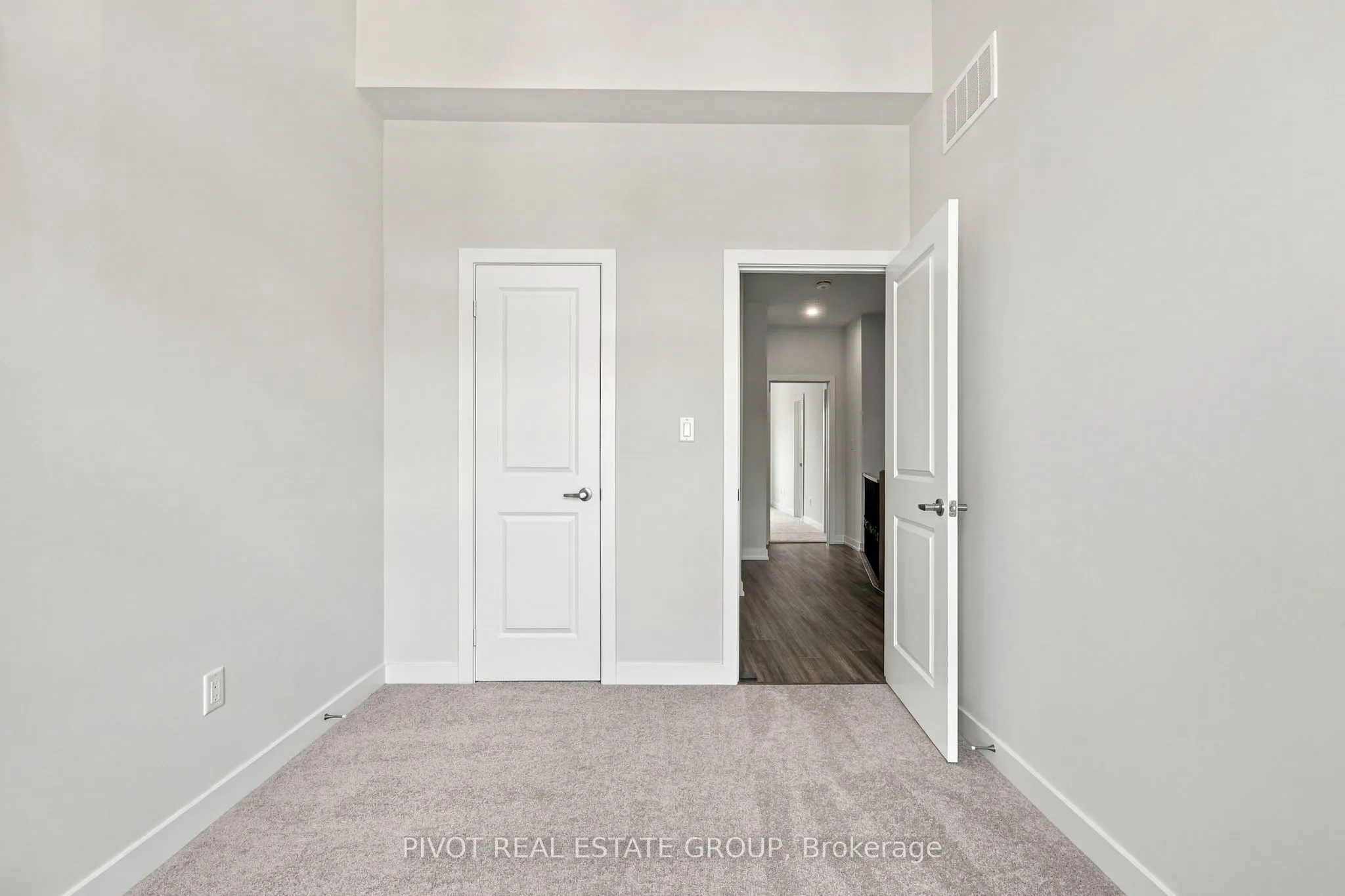 26 Observatory Way