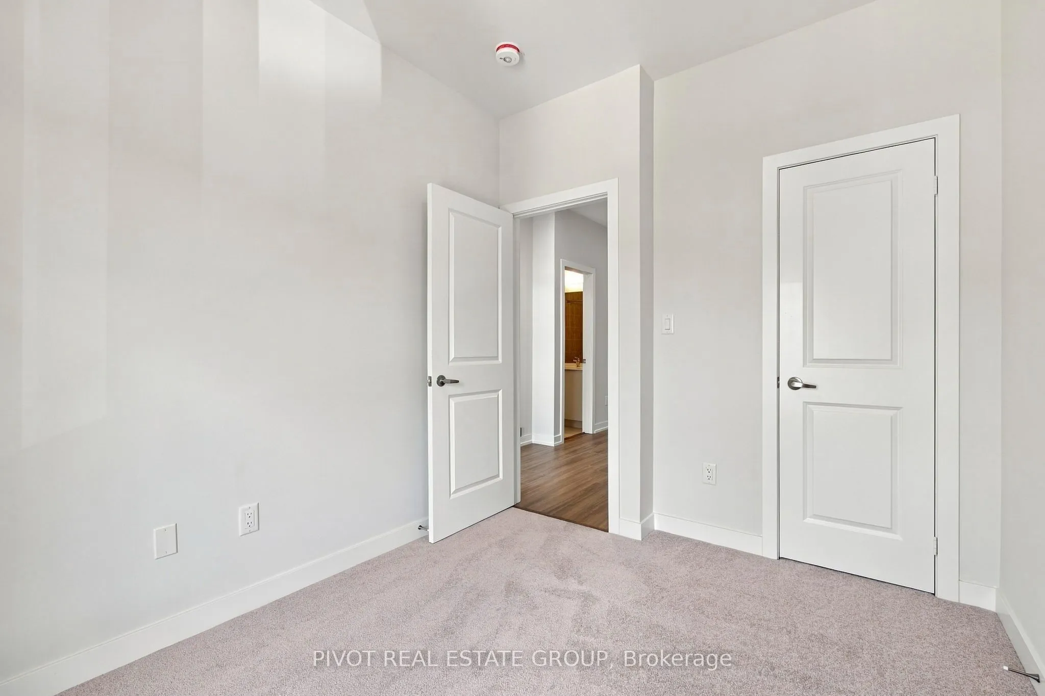 26 Observatory Way