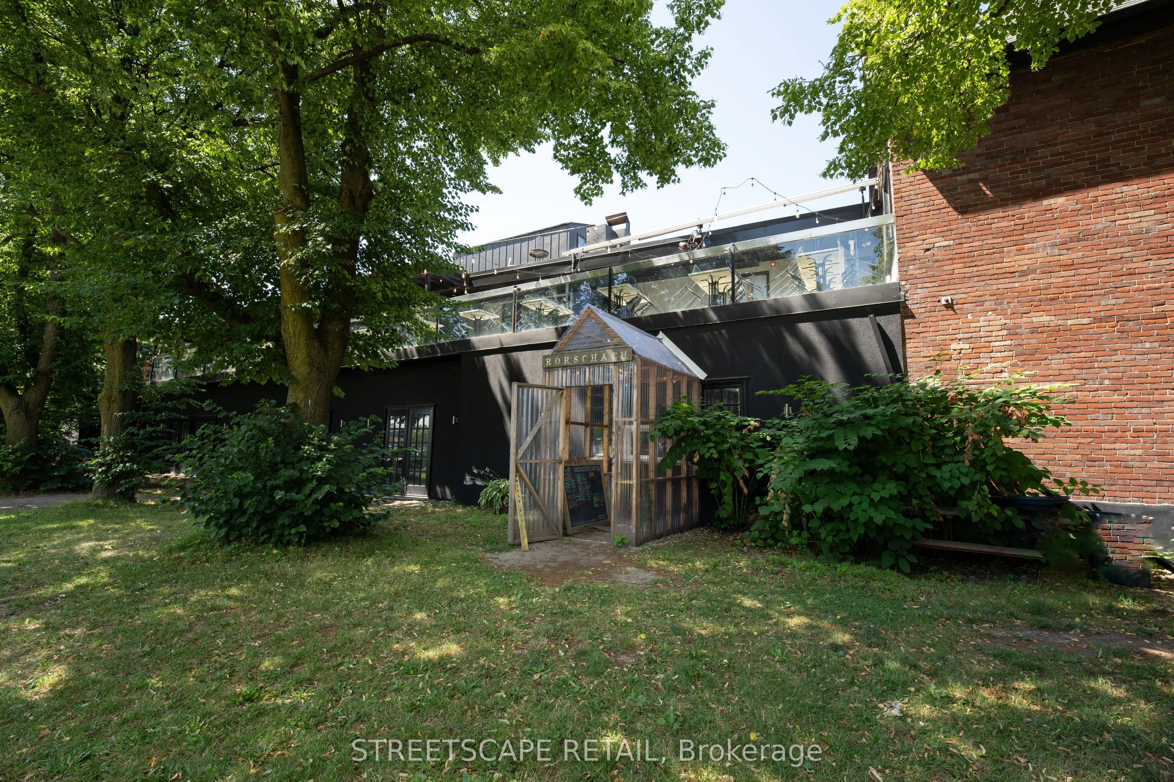 1001 Eastern Avenue E