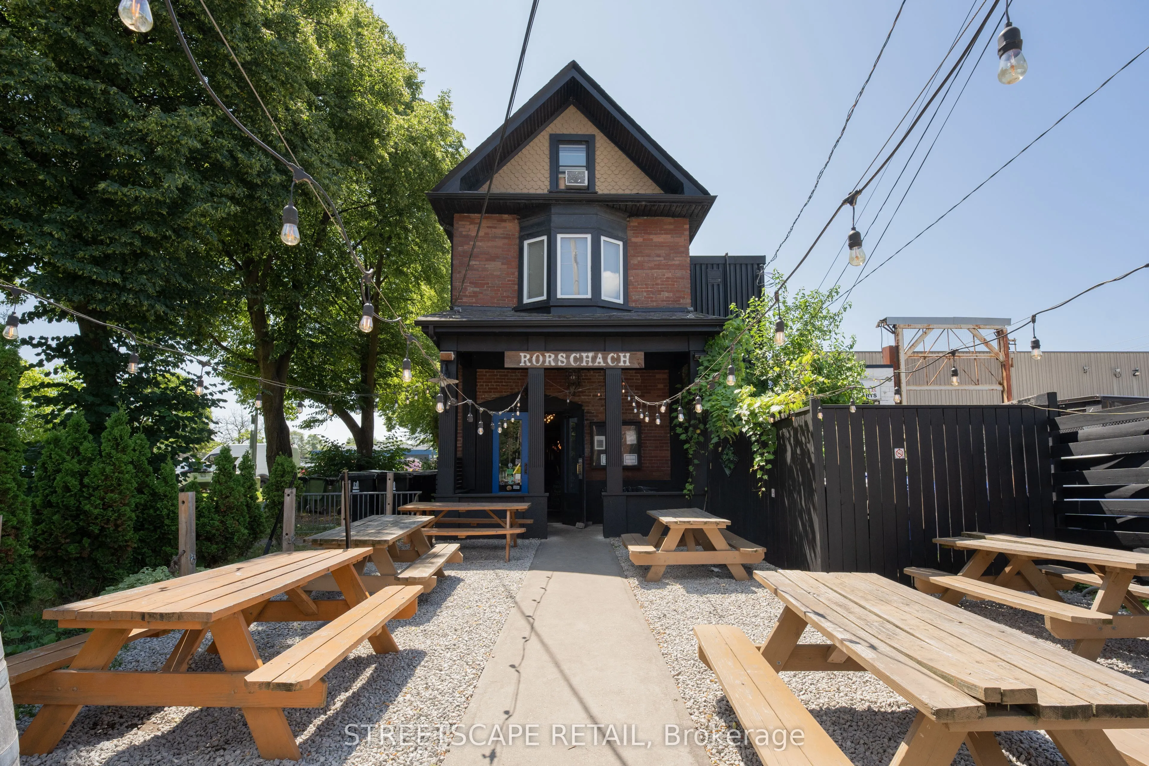 1001 Eastern Avenue E
