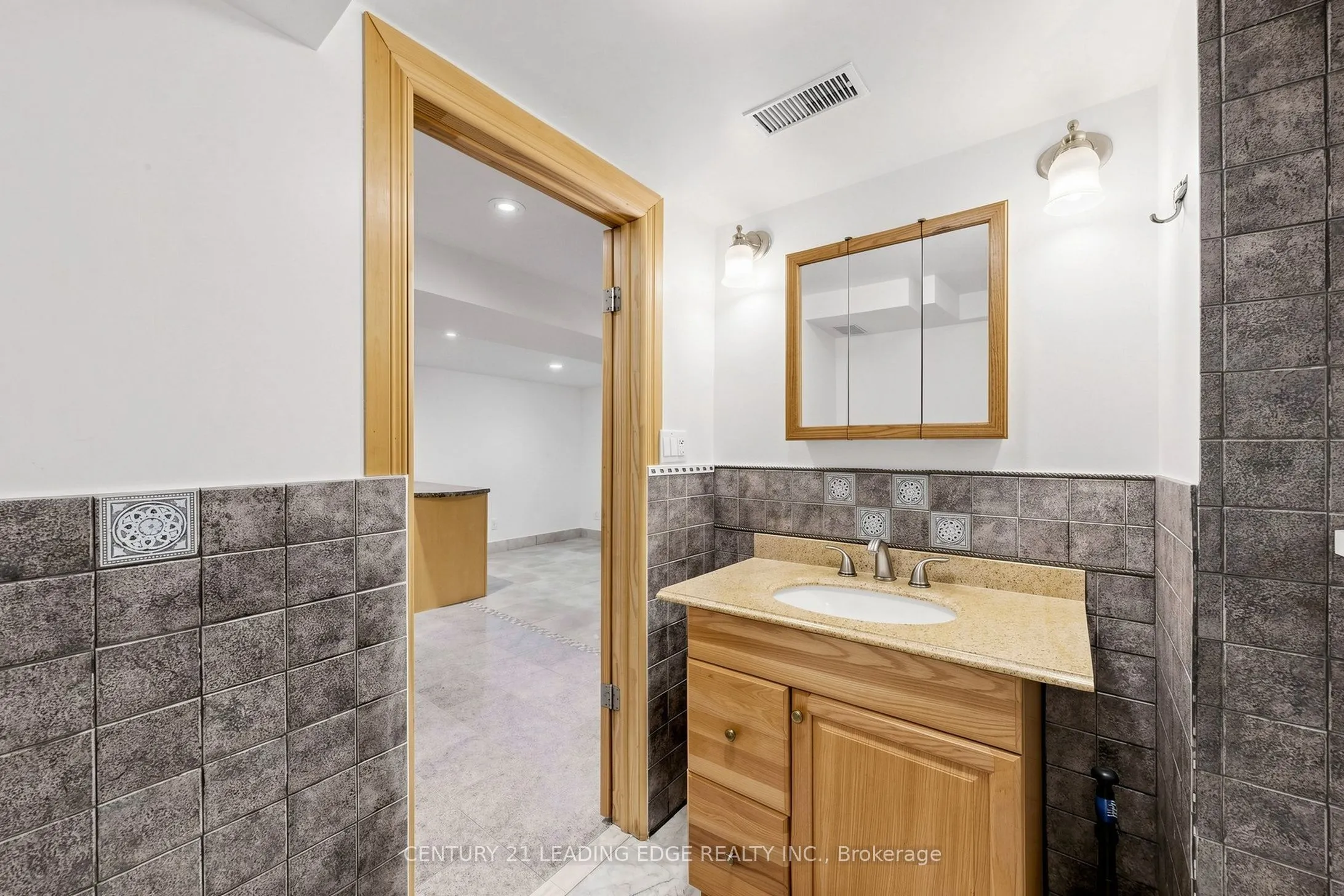 11 Bellvare Crescent