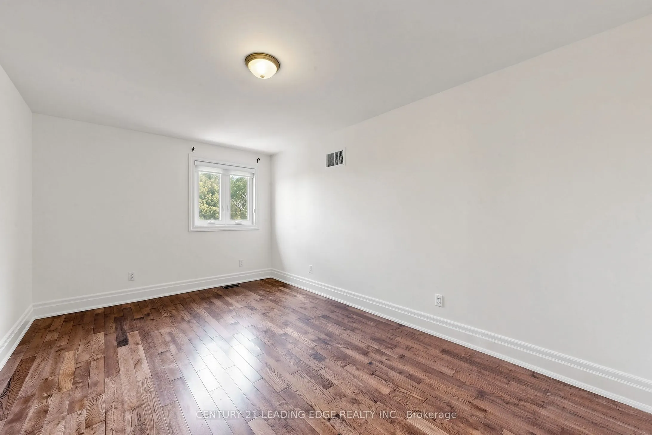 11 Bellvare Crescent