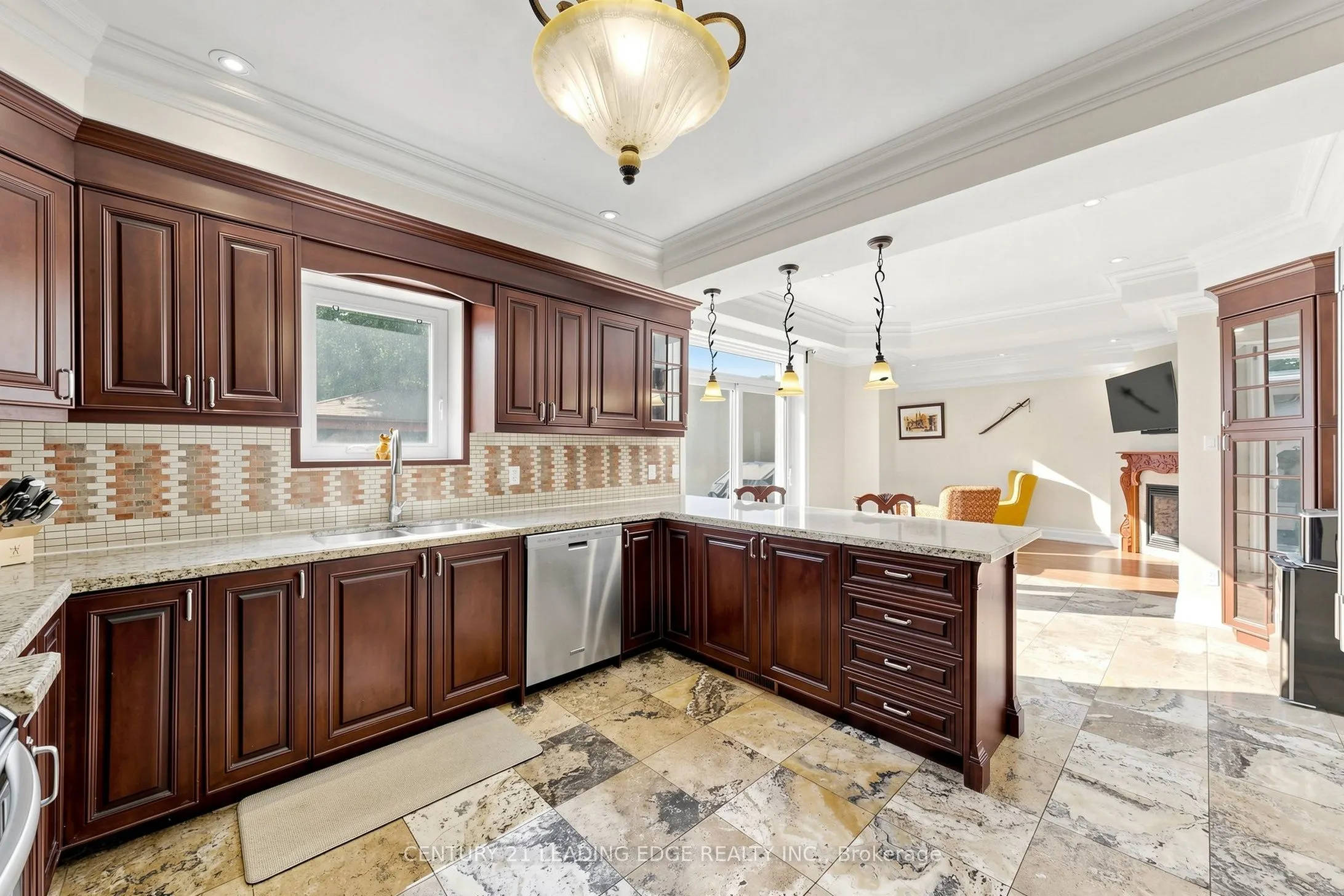 11 Bellvare Crescent