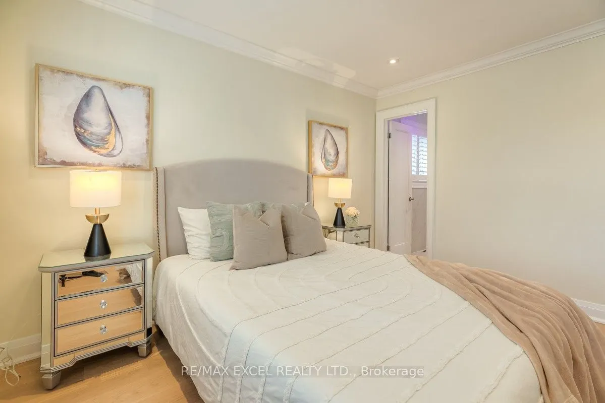 32 Grapevine Circle