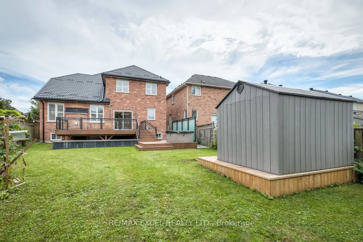 32 Grapevine Circle