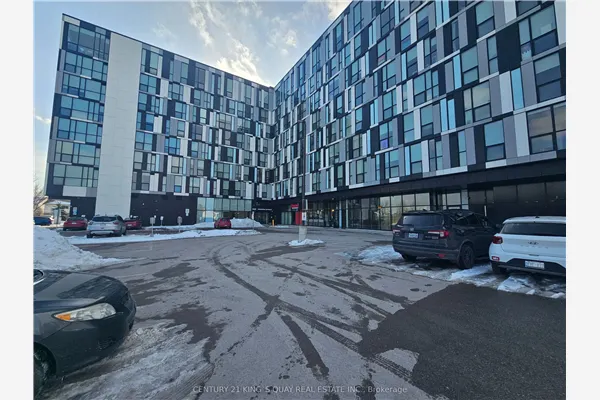 1900 Simcoe Street N