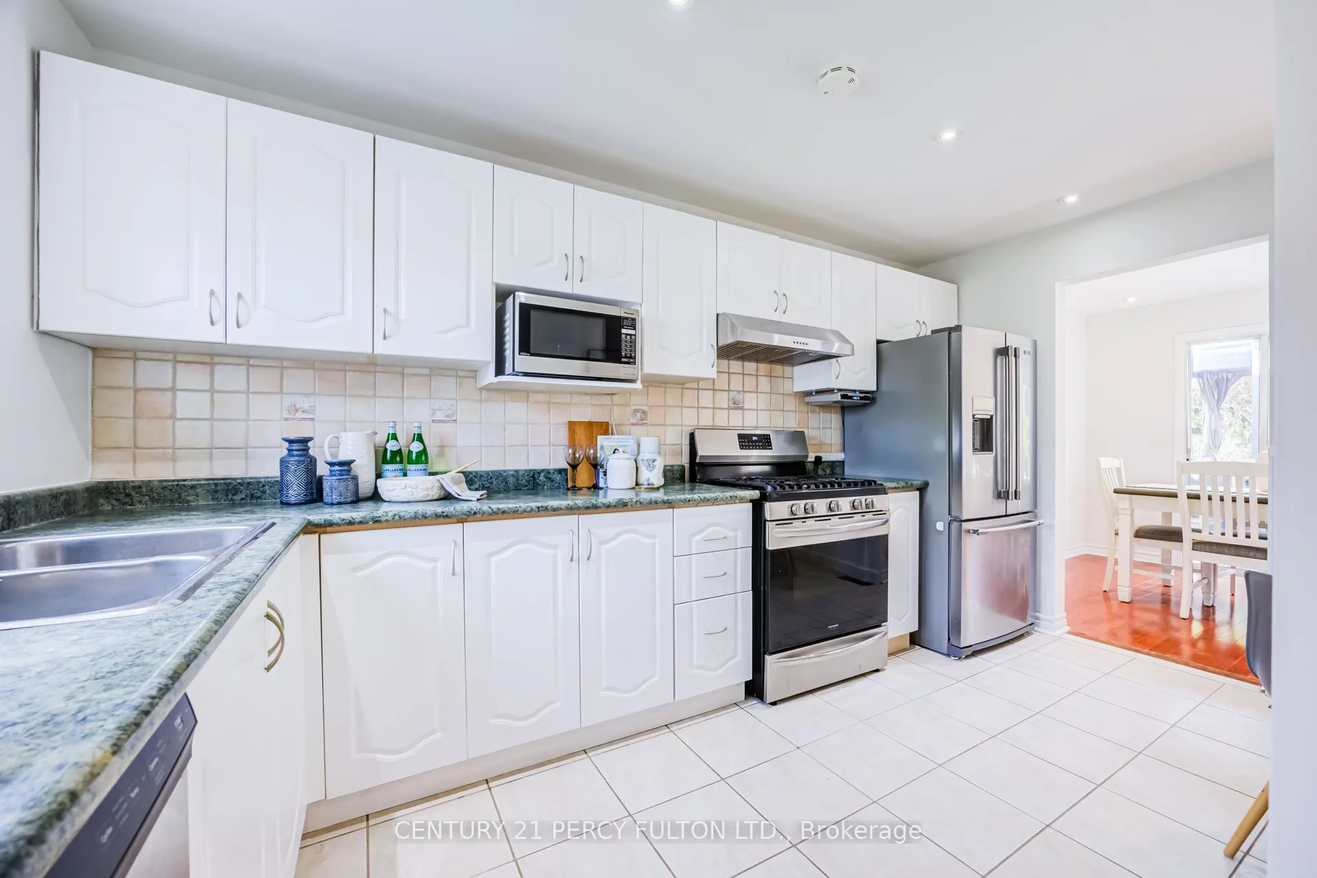 608 Beckworth Square