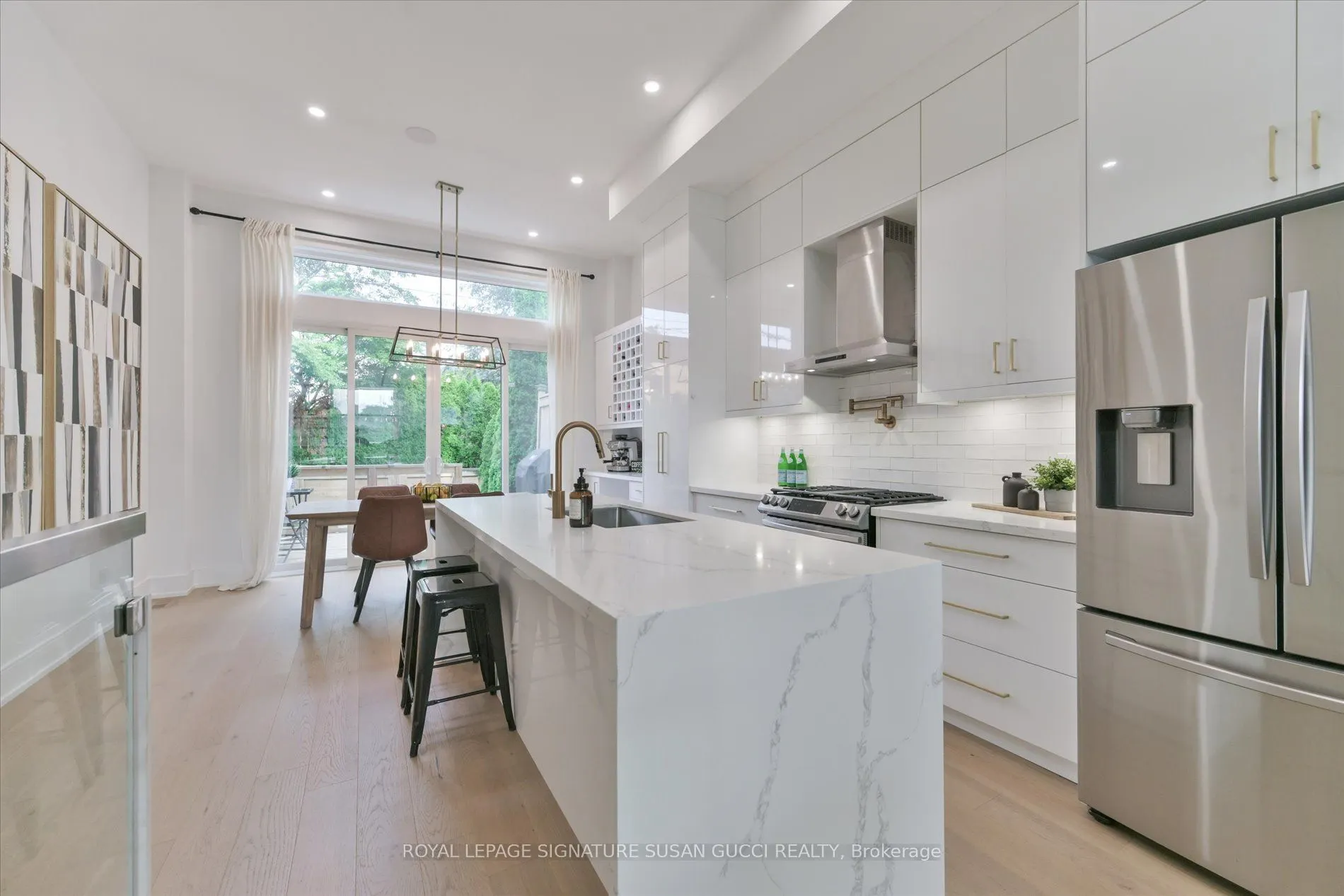 7A Everett Crescent