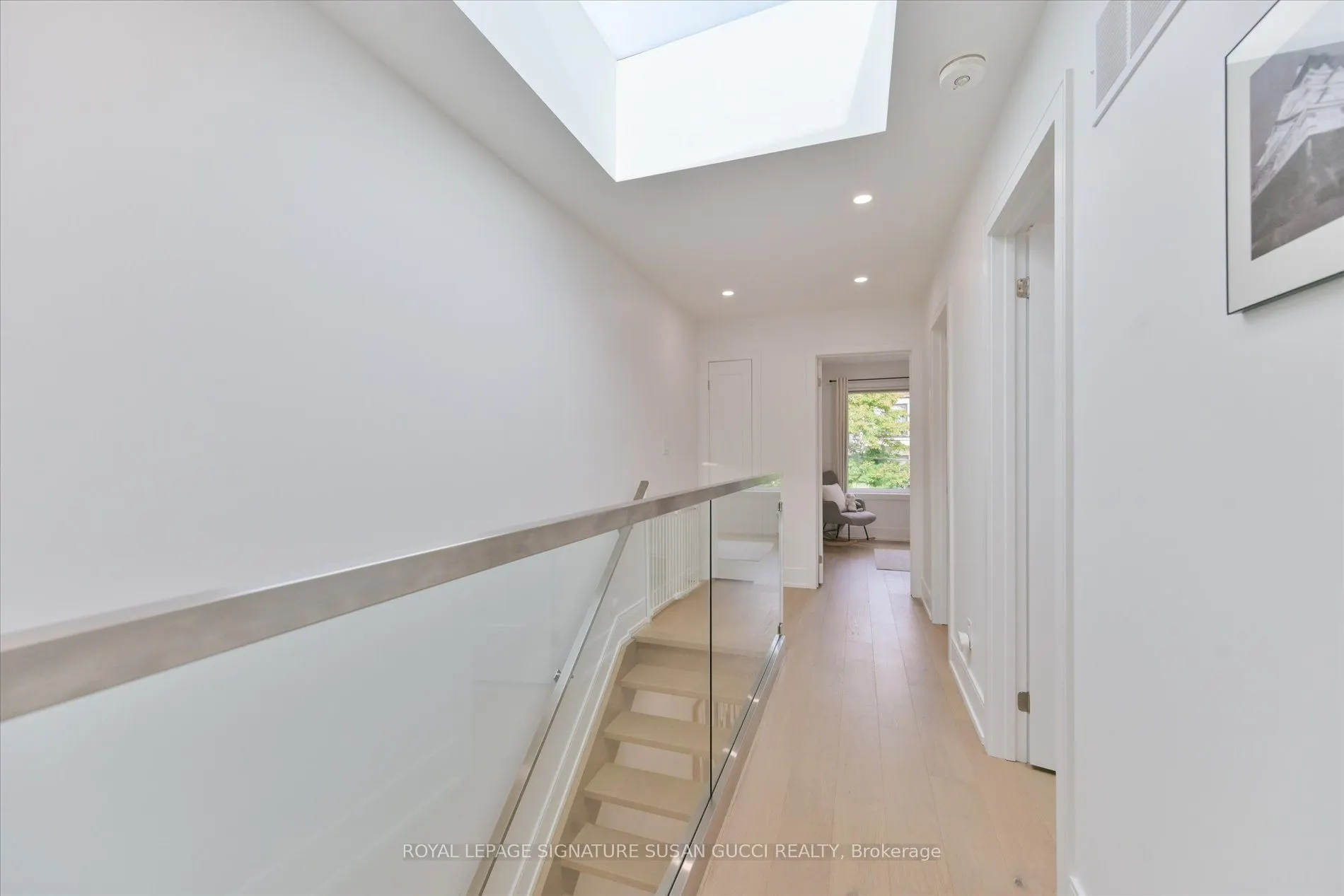 7A Everett Crescent