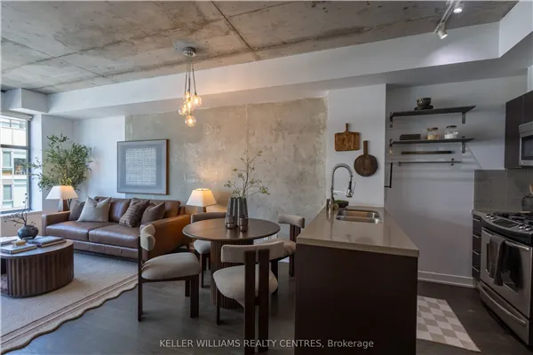 1201 Dundas Street E #806