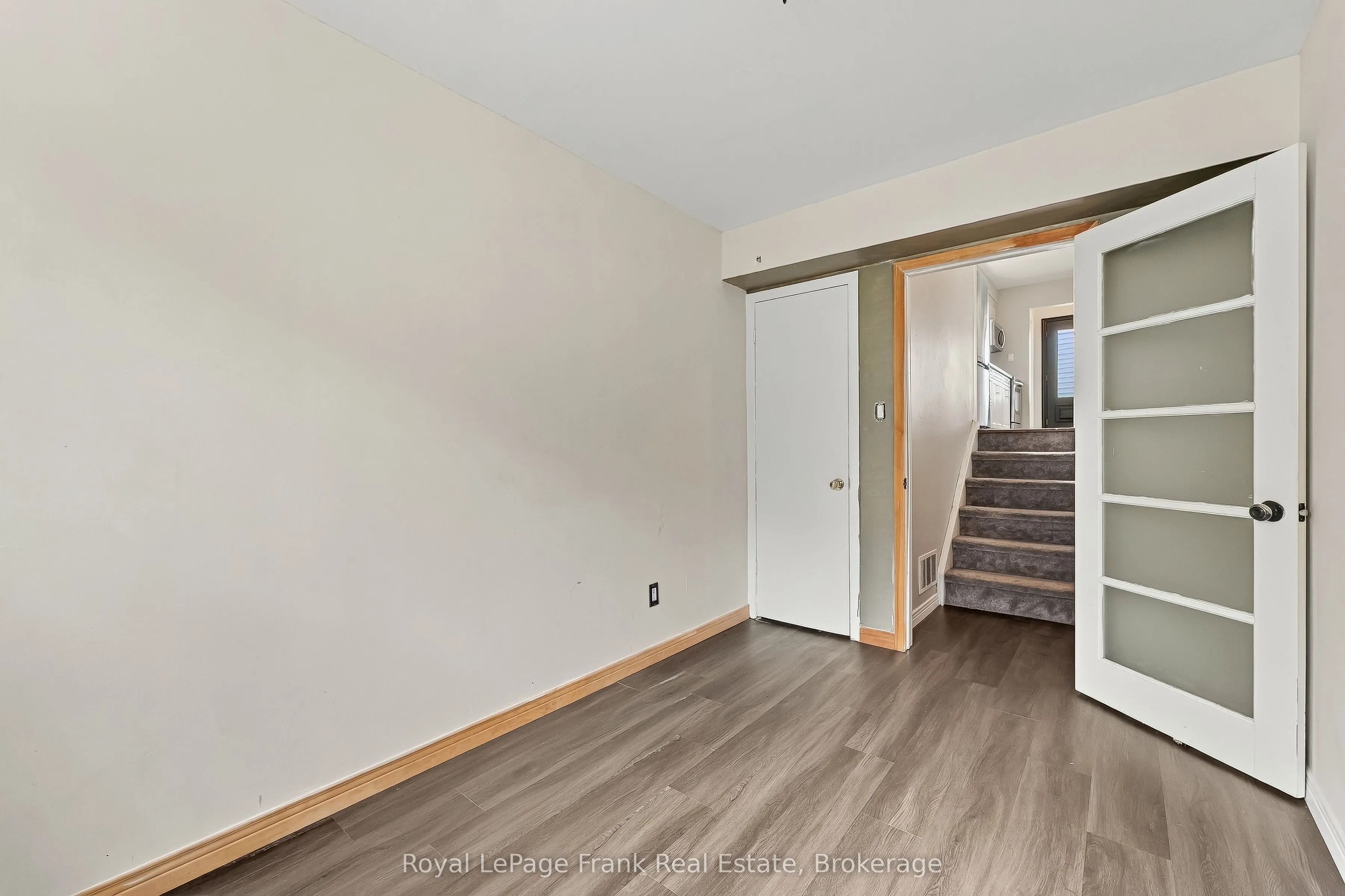1317 Park Road S