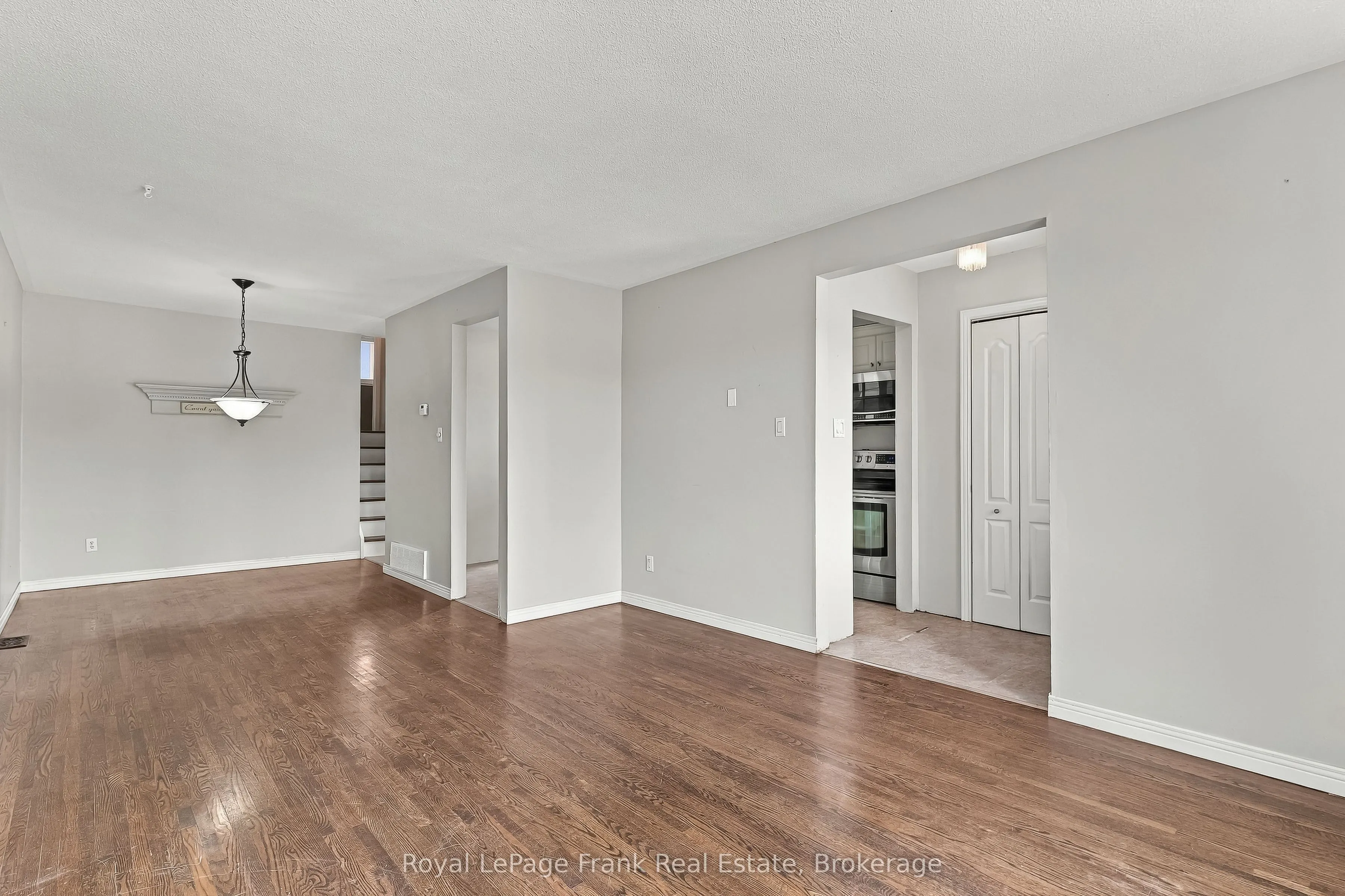 1317 Park Road S