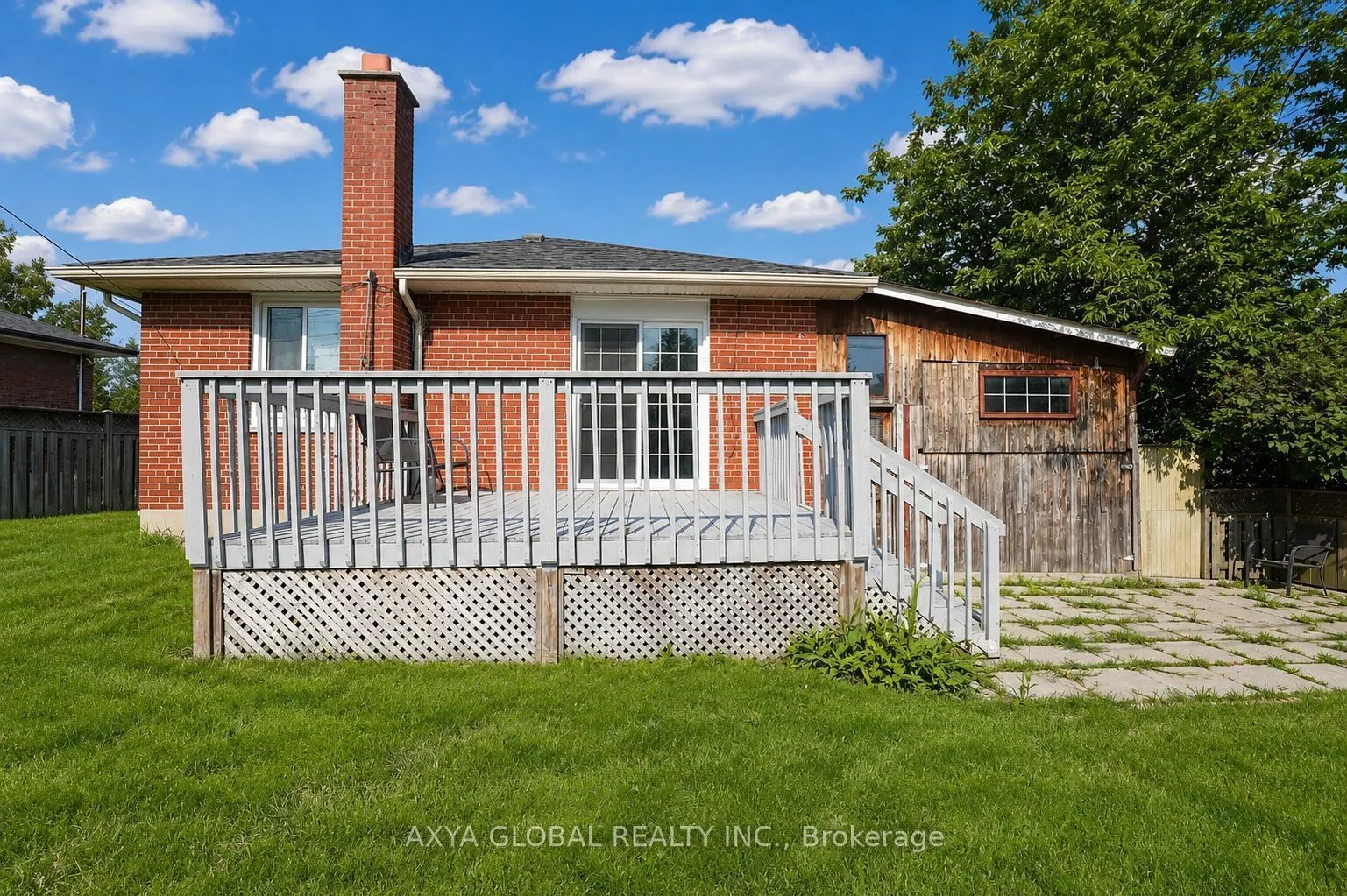 1202 Sun Valley Court W