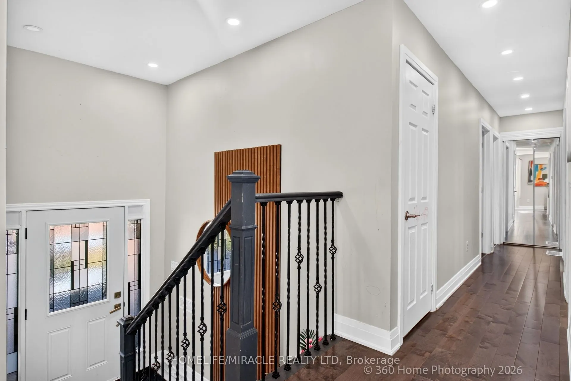 696 Sheppard Avenue