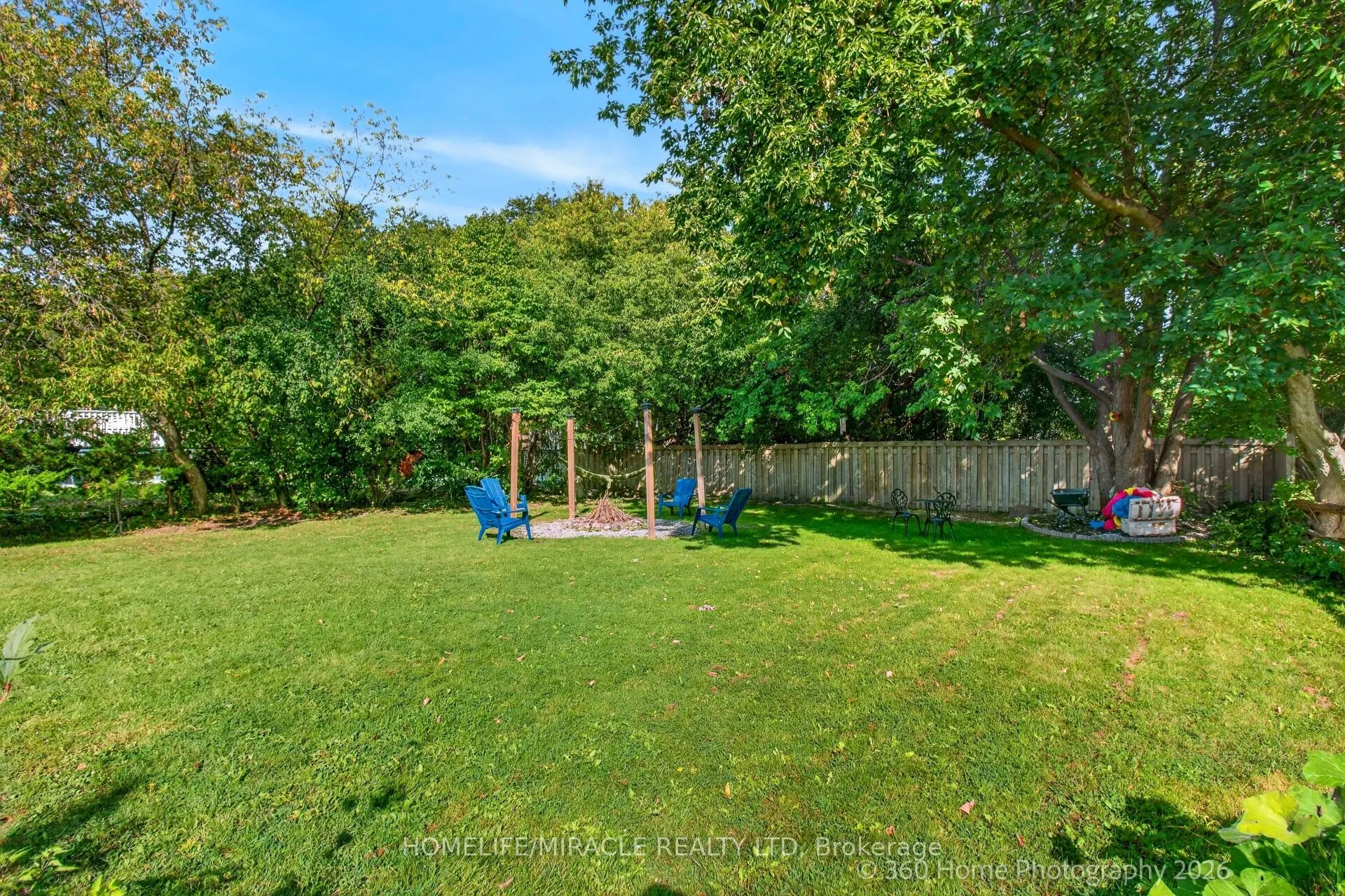 696 Sheppard Avenue