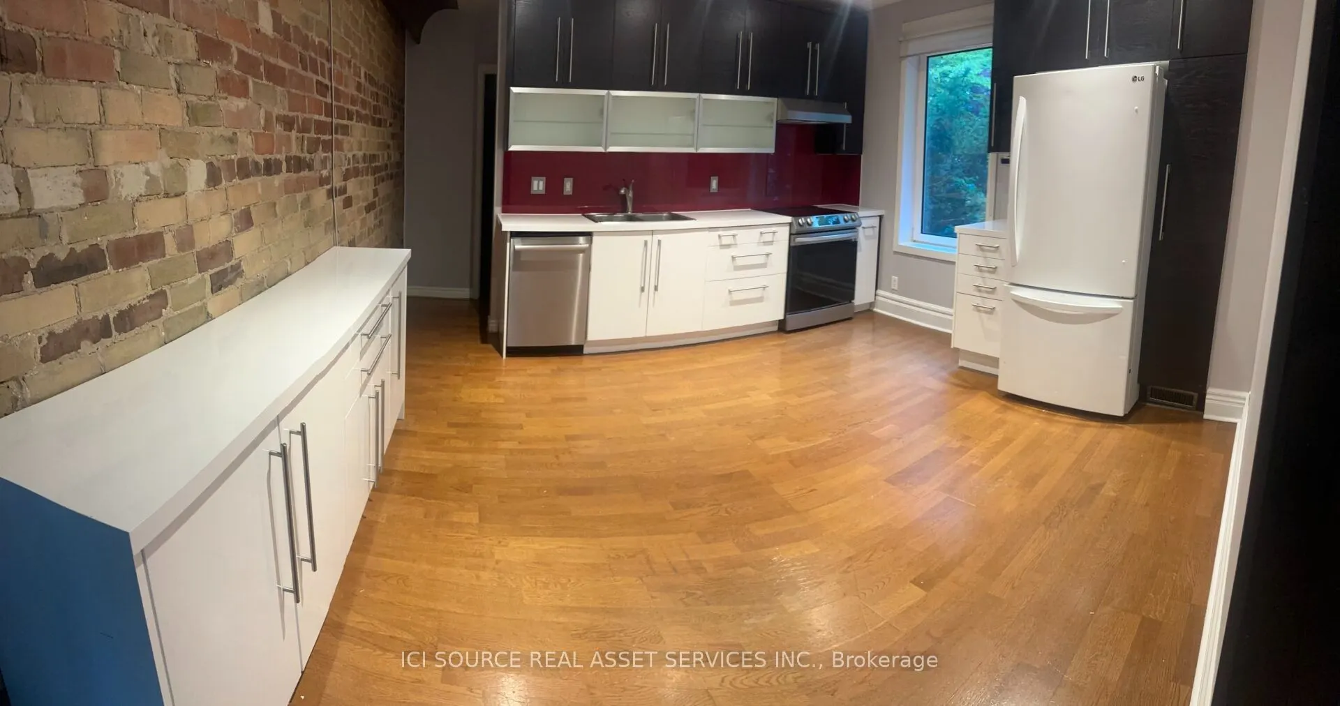 62 Fernwood Park Avenue #Upper