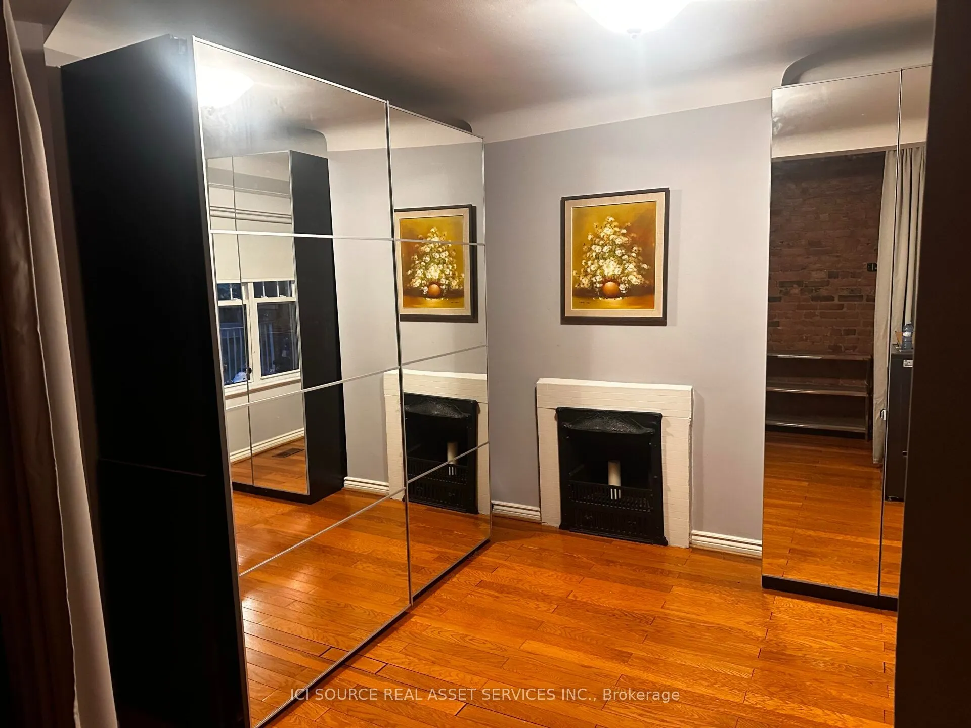 62 Fernwood Park Avenue #Upper