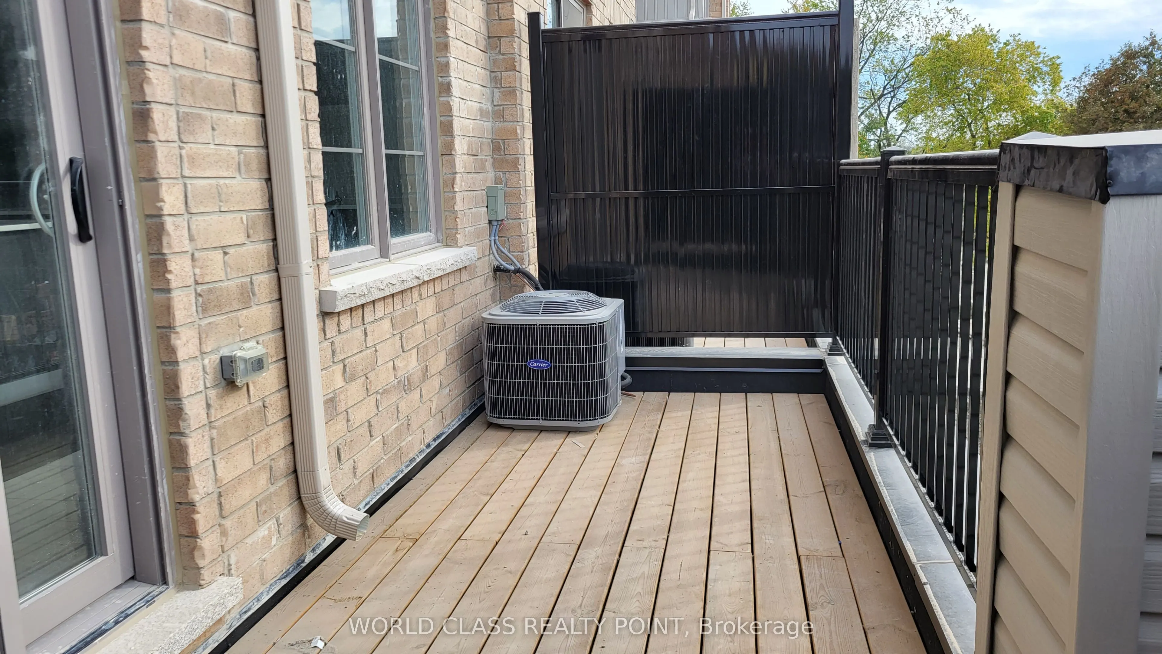 48 Waterside Way #22