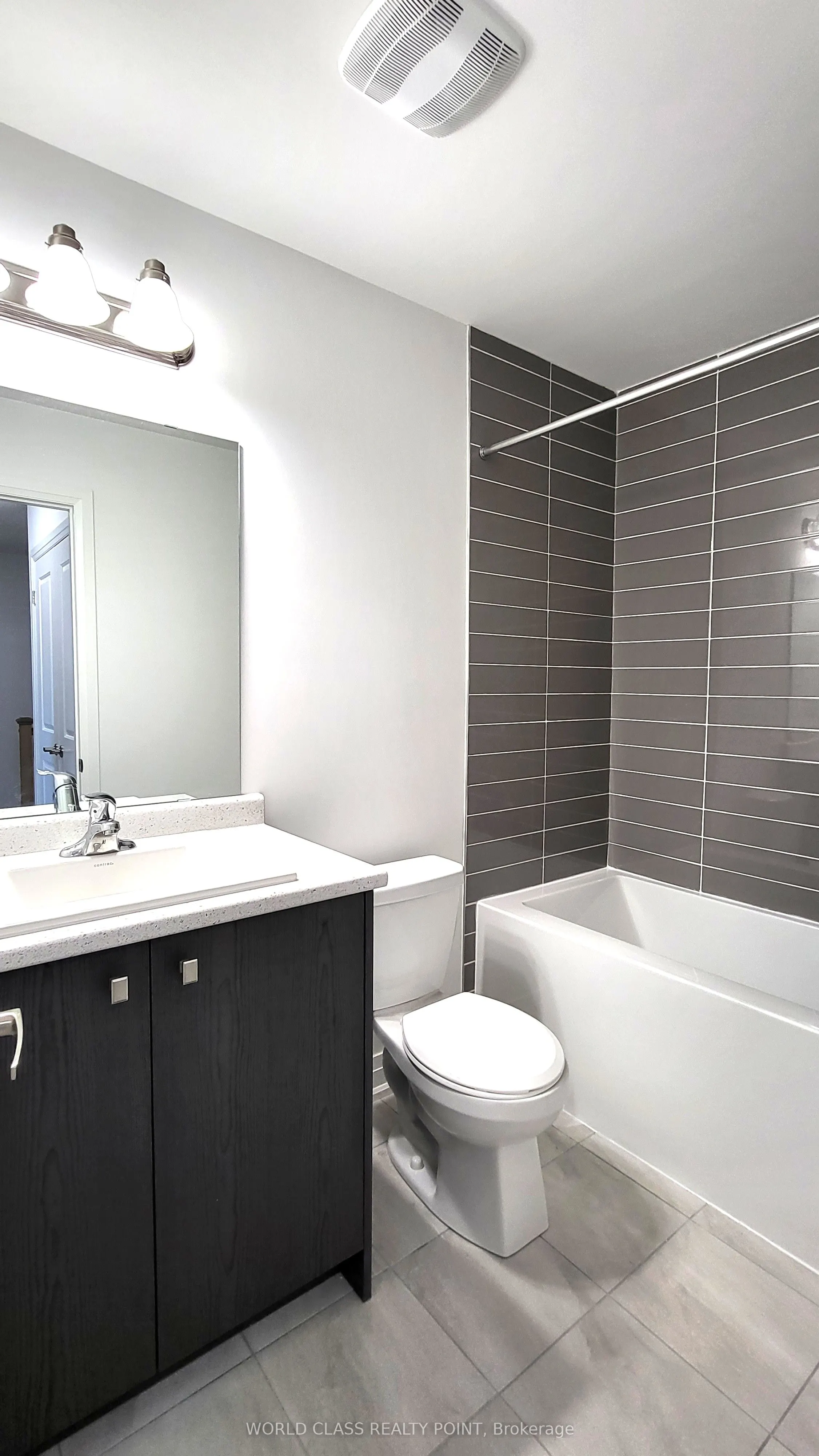 48 Waterside Way #22