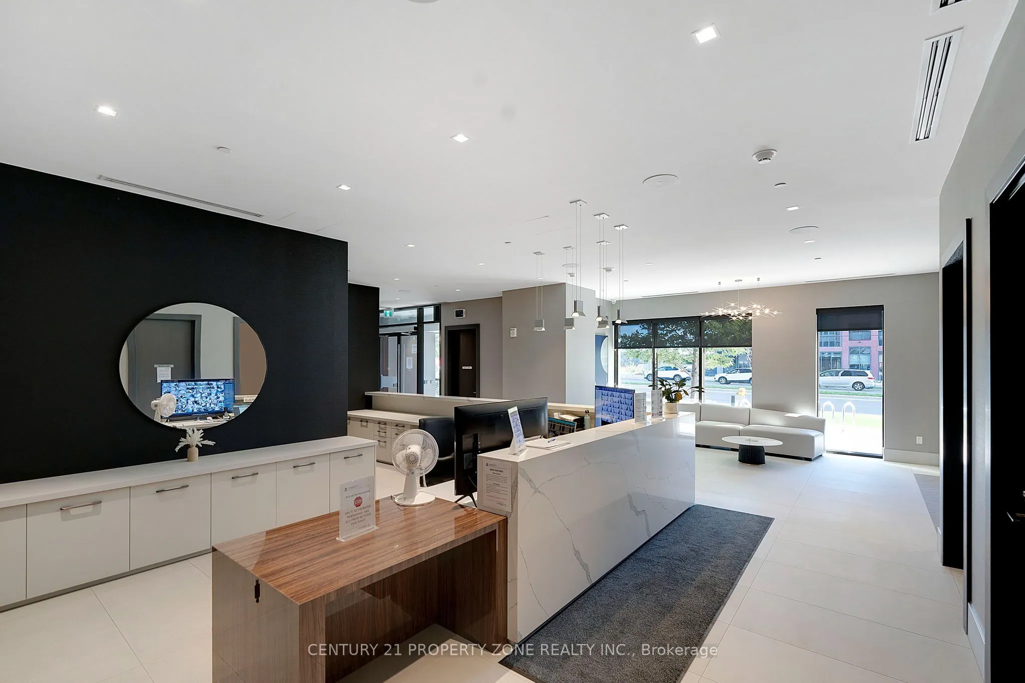 2550 Simcoe Street N #1015