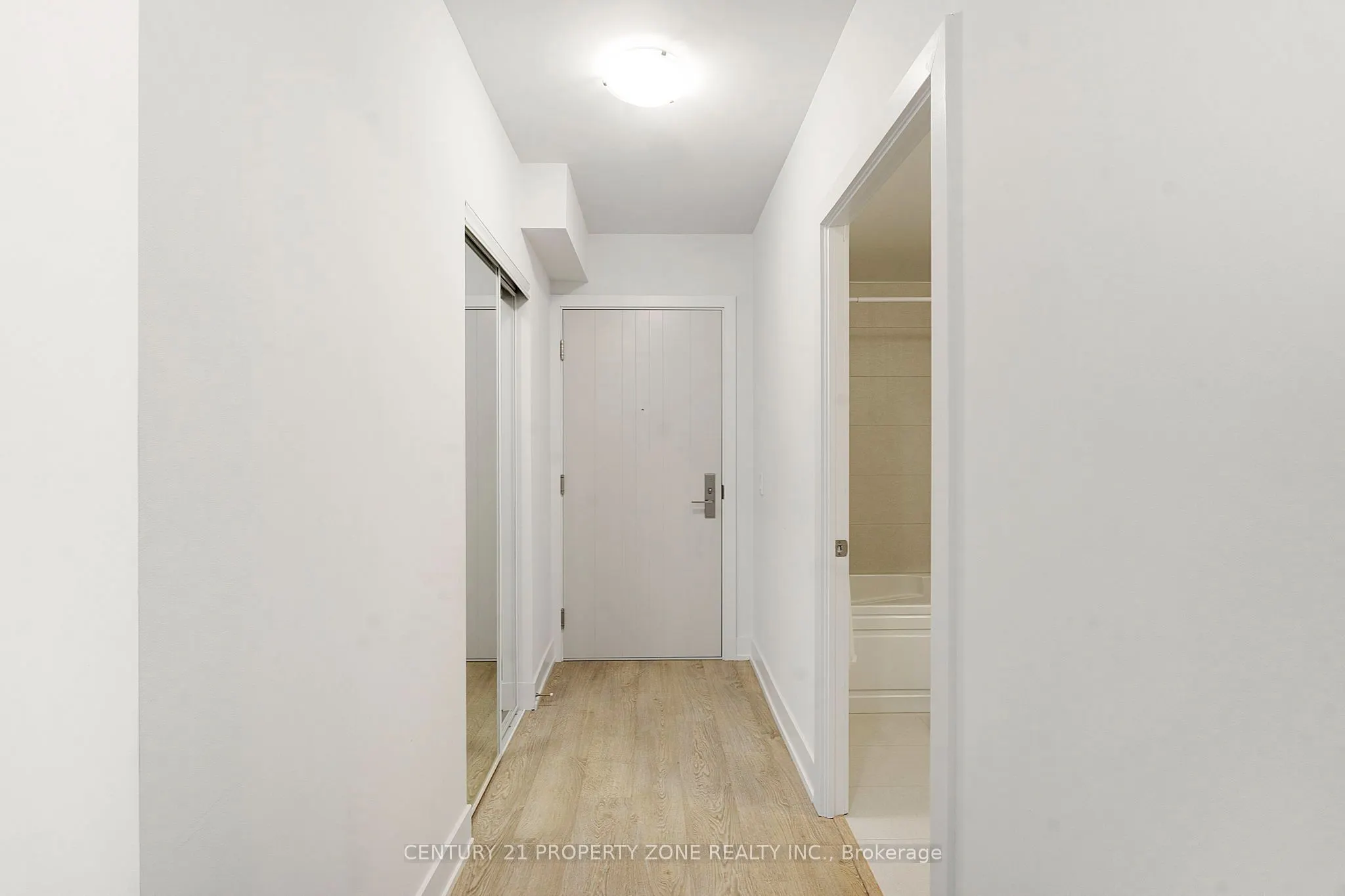 2550 Simcoe Street N #1015