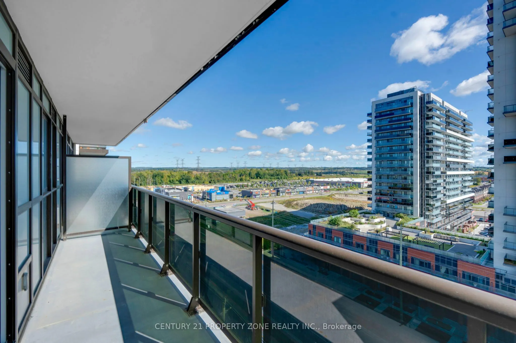 2550 Simcoe Street N #1015