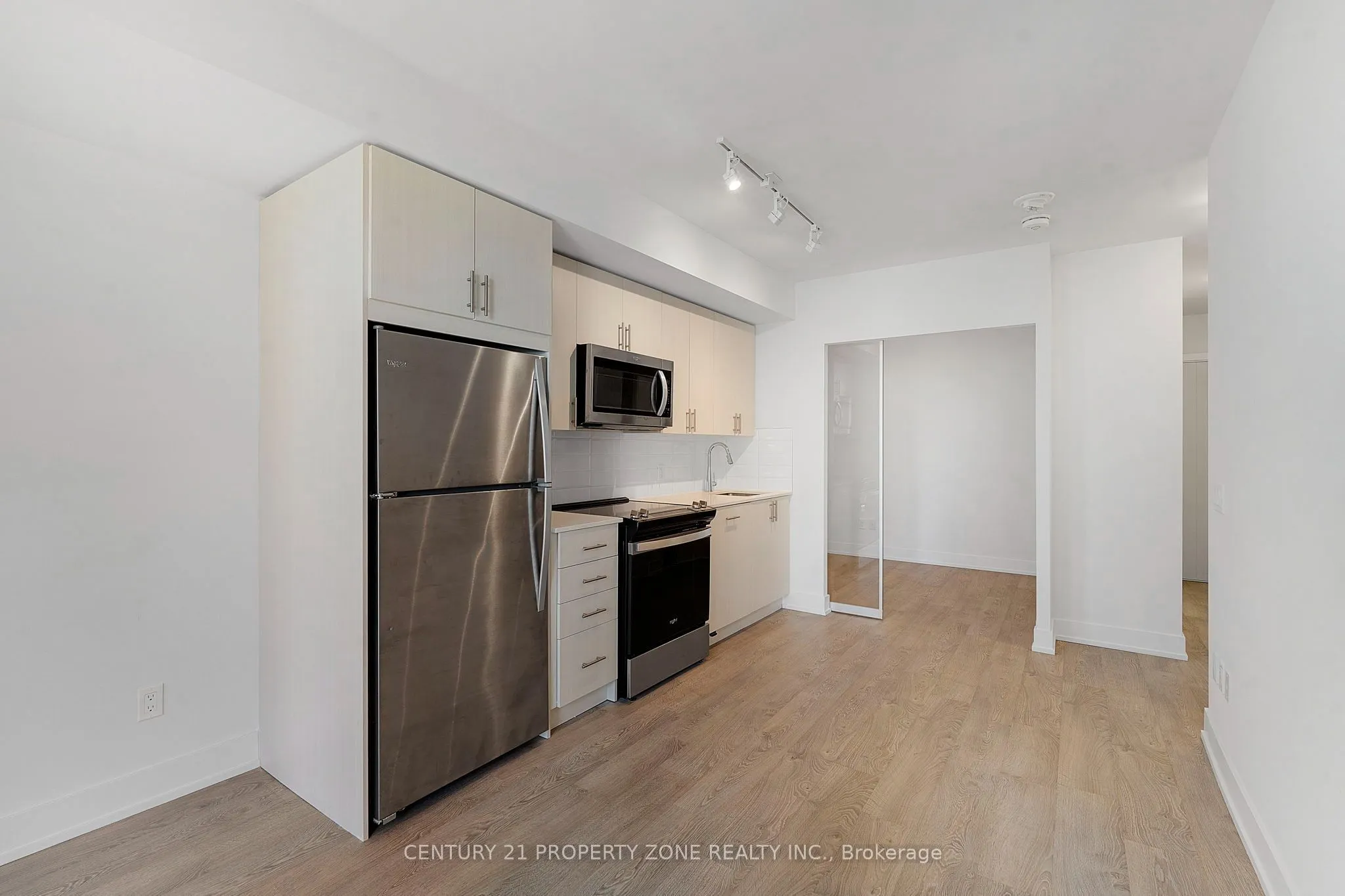 2550 Simcoe Street N #1015
