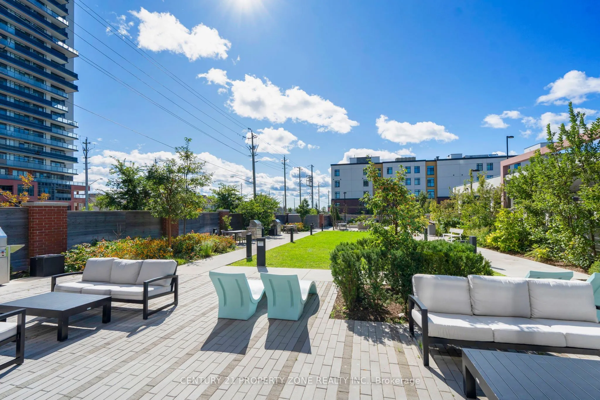 2550 Simcoe Street N #1015