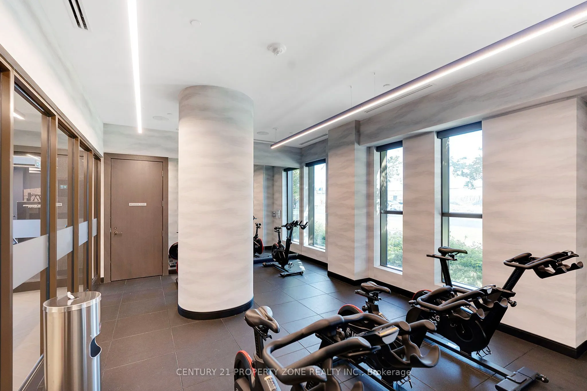 2550 Simcoe Street N #1015