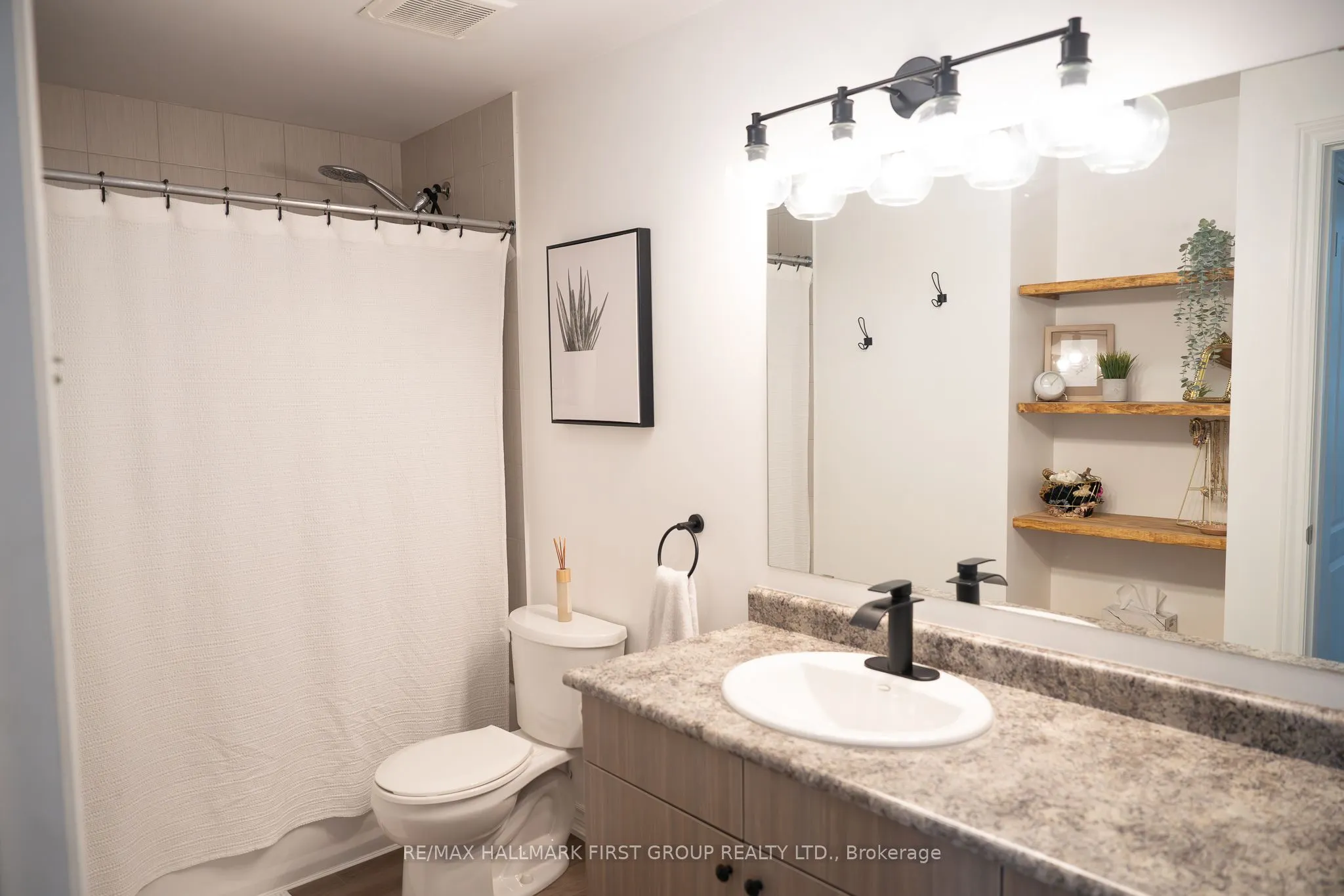 1430 Gord Vinson Avenue #33