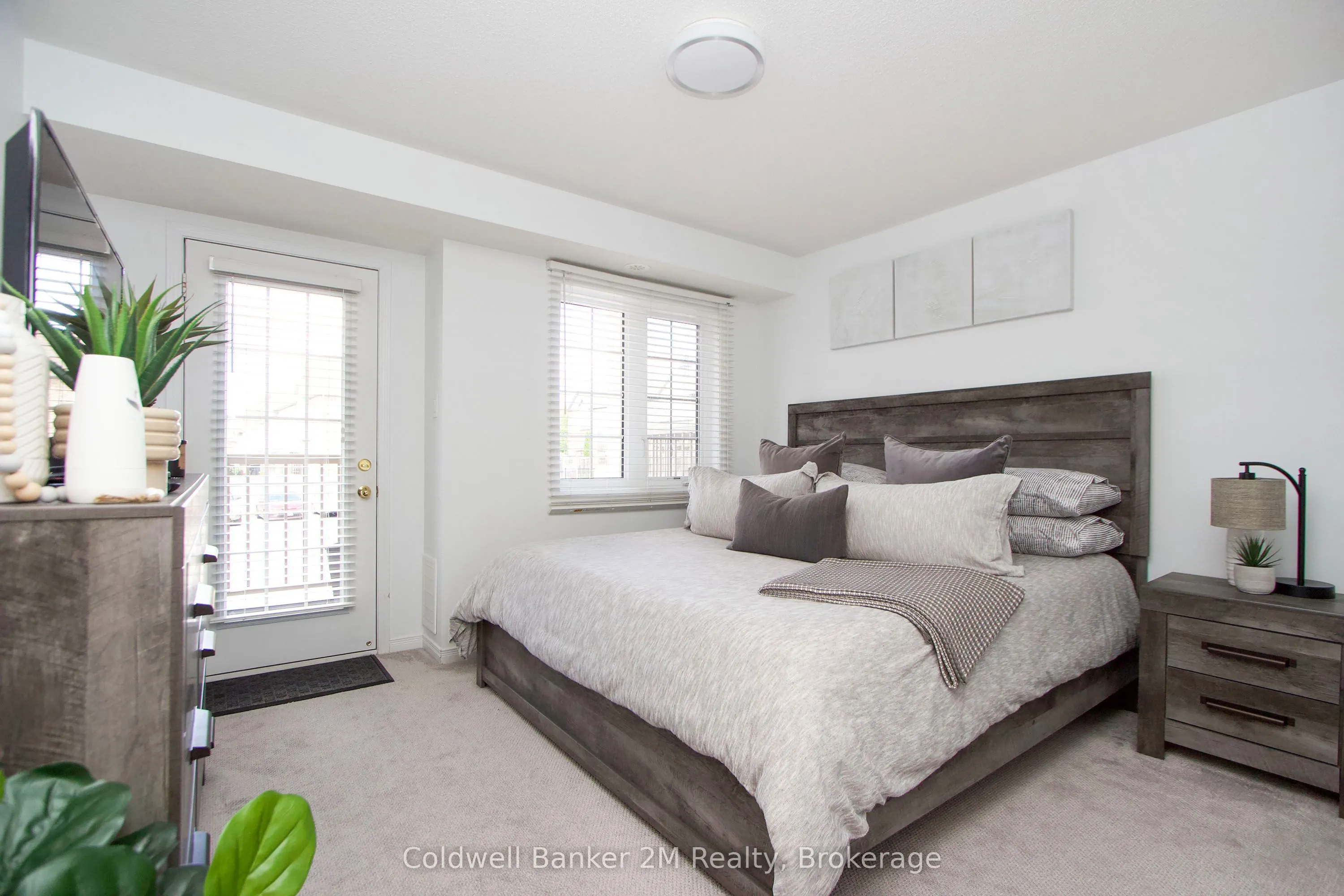 164 Kingston Road W #18