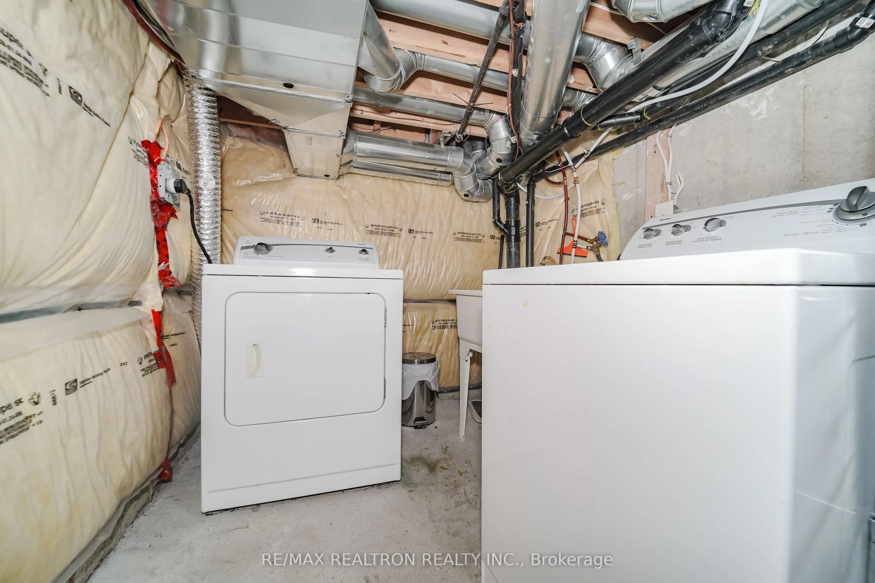 15 Blunden Road