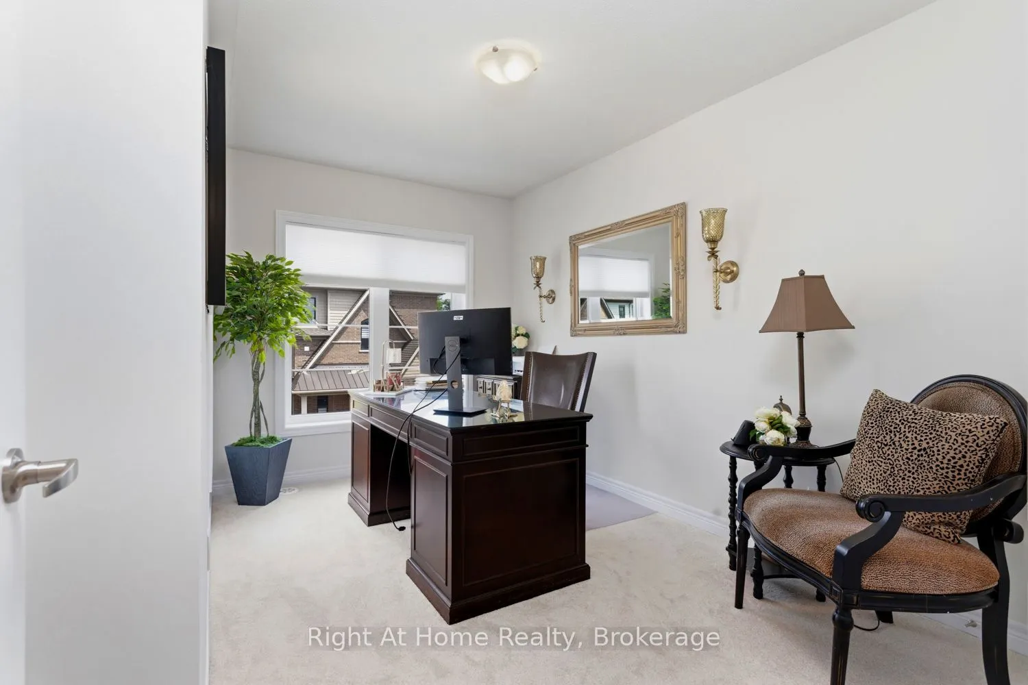 89 Elkington Crescent