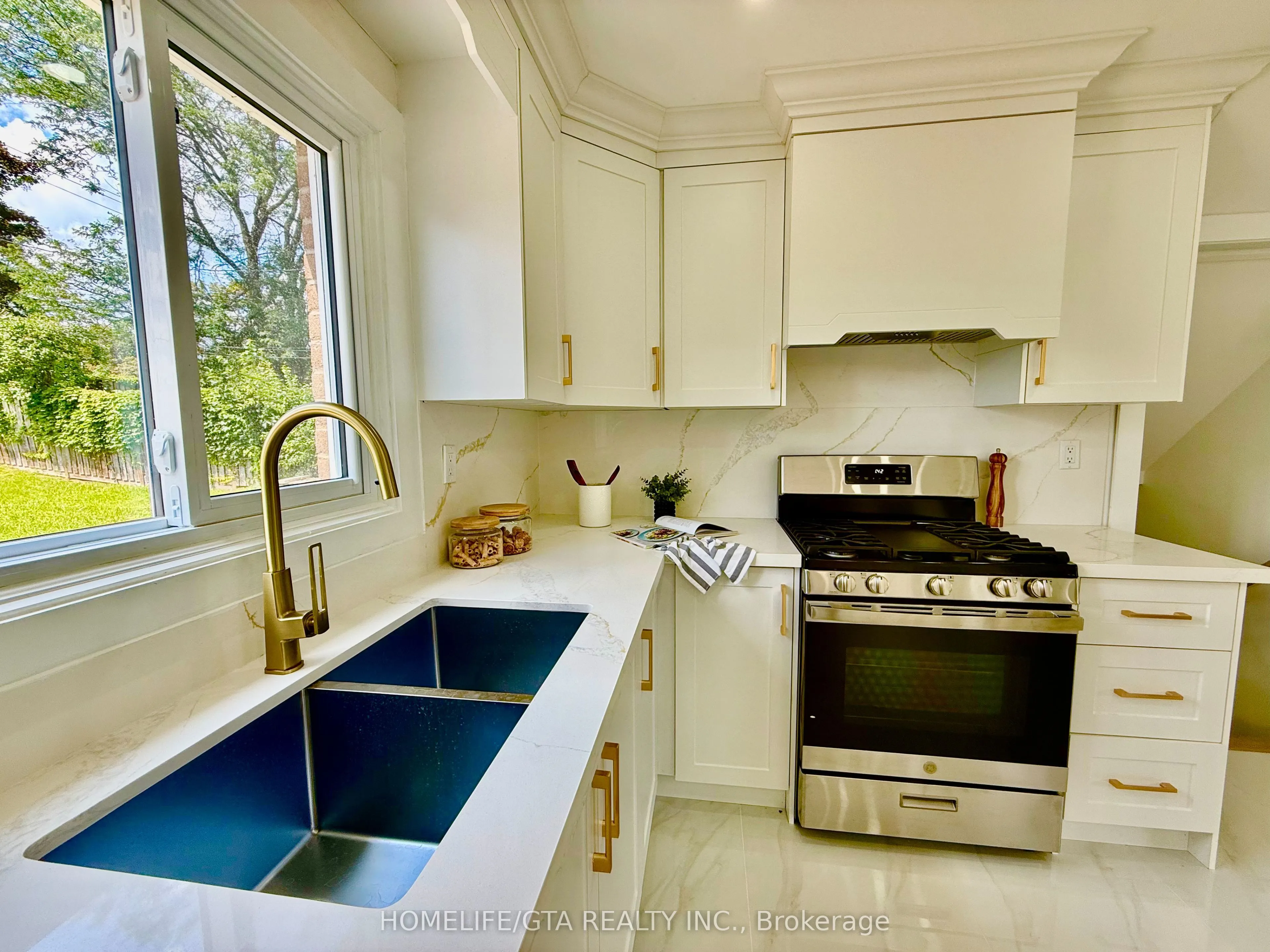 14 Heatherwood Road