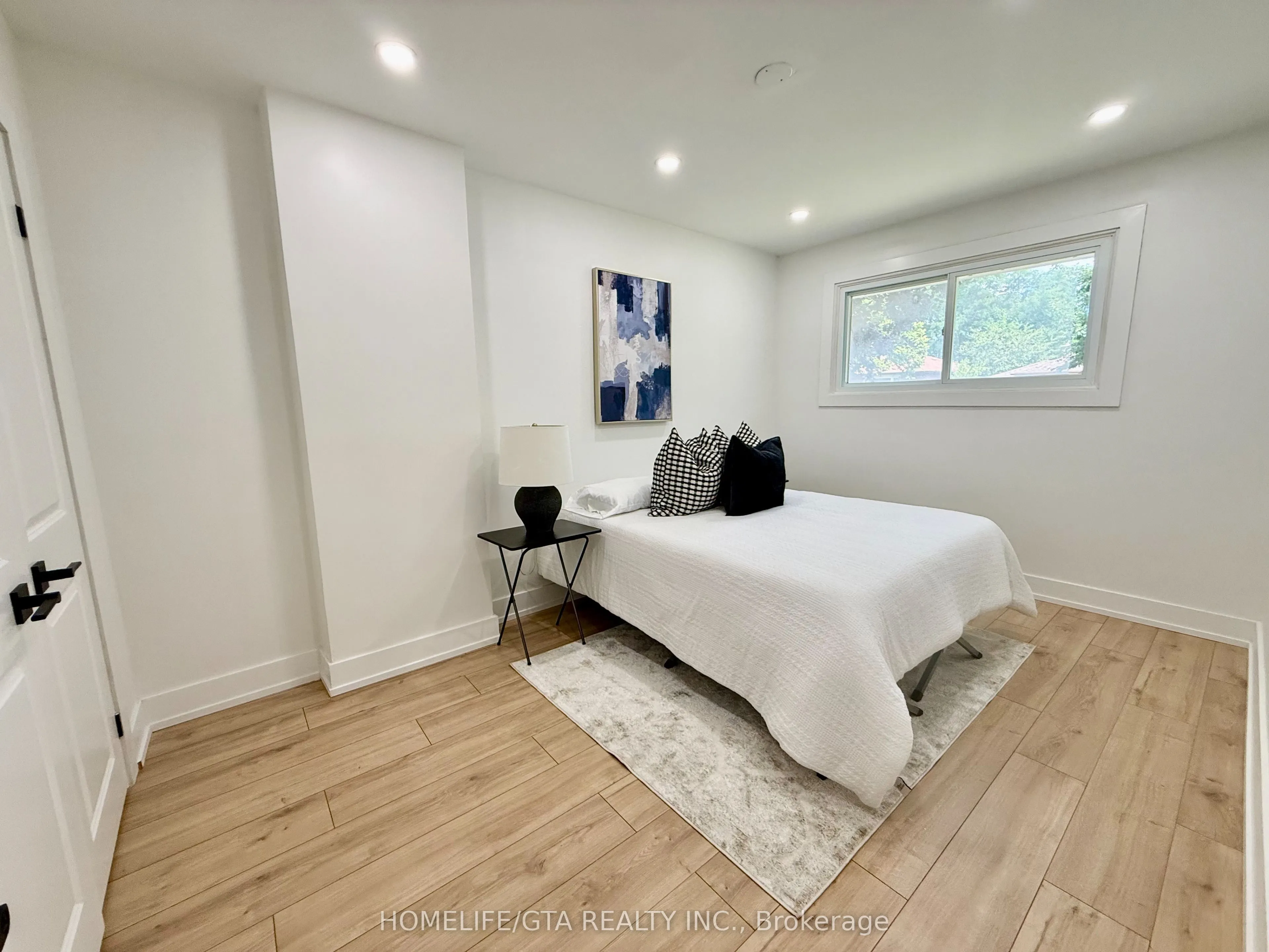 14 Heatherwood Road