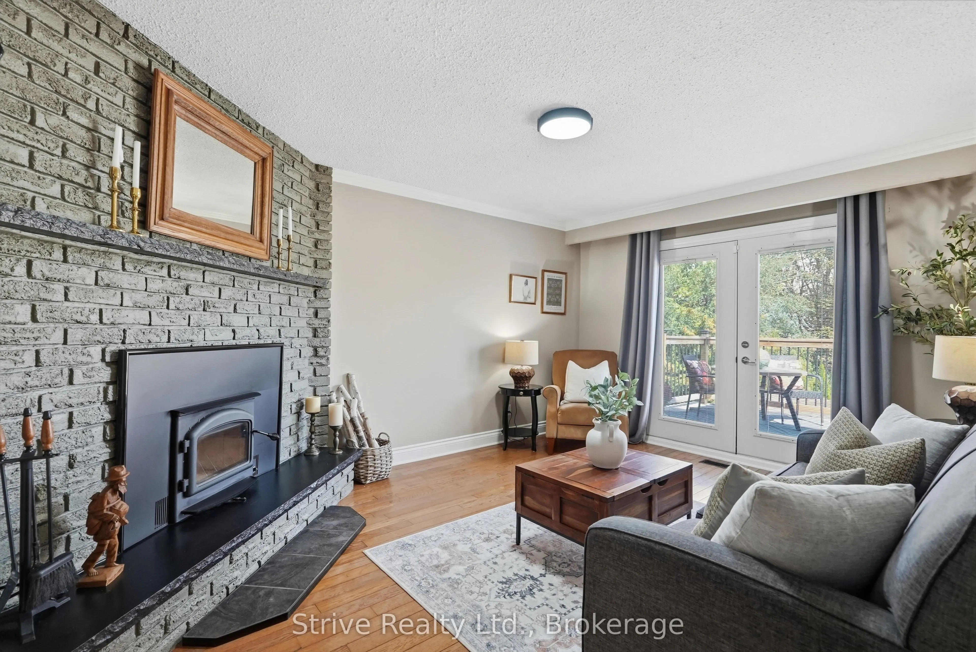 73 Rhonda Boulevard
