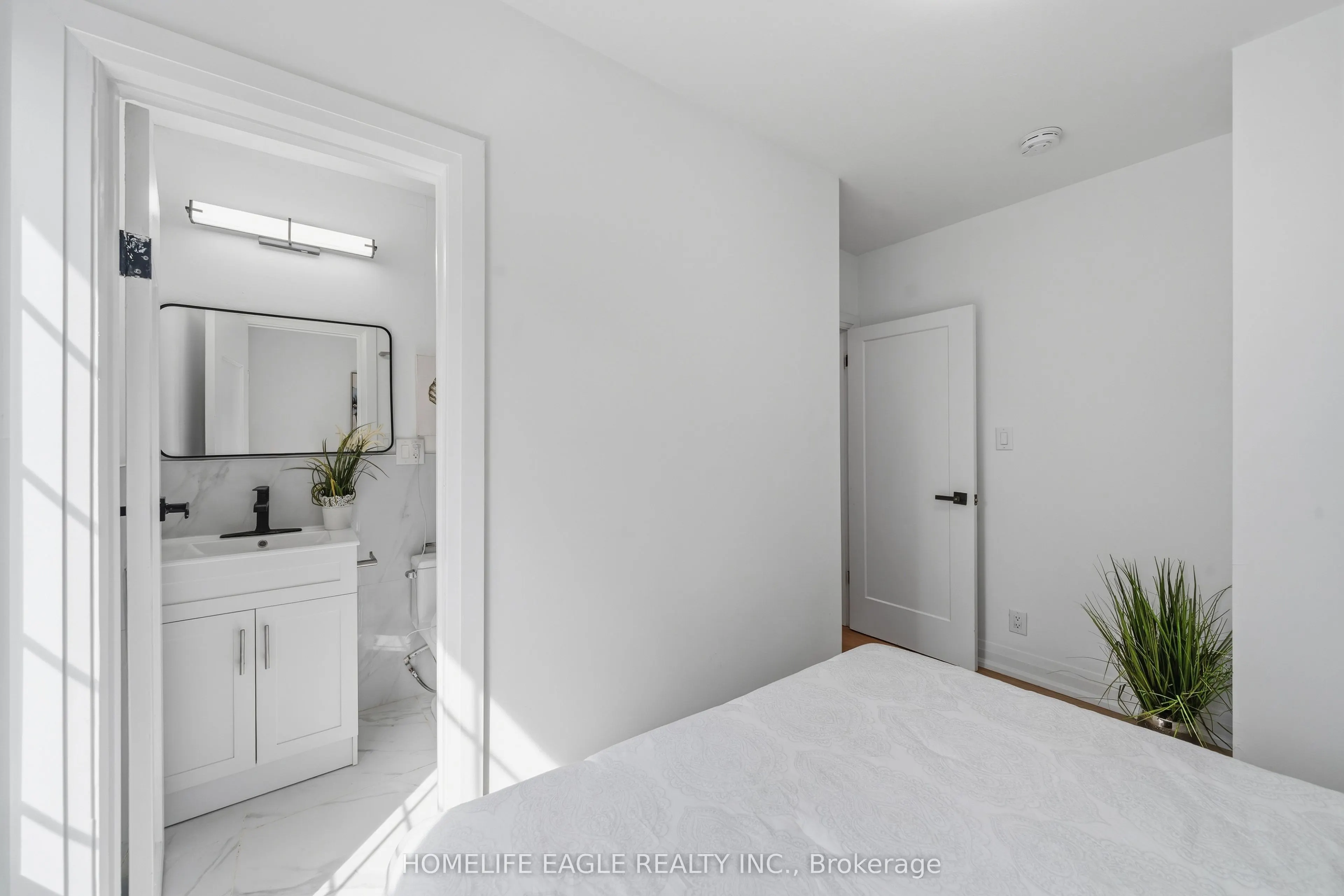 3 Bluewater Avenue