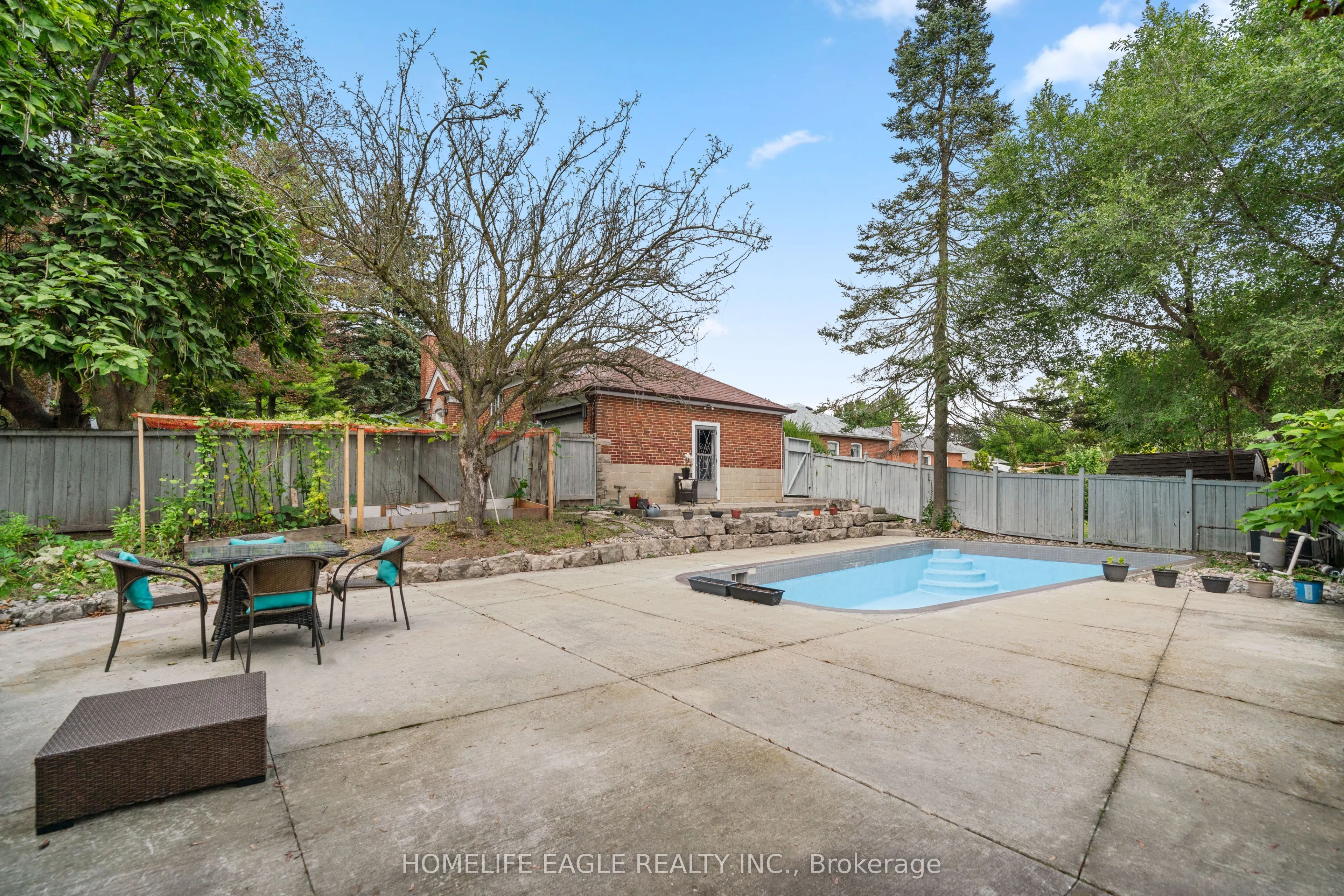 3 Bluewater Avenue