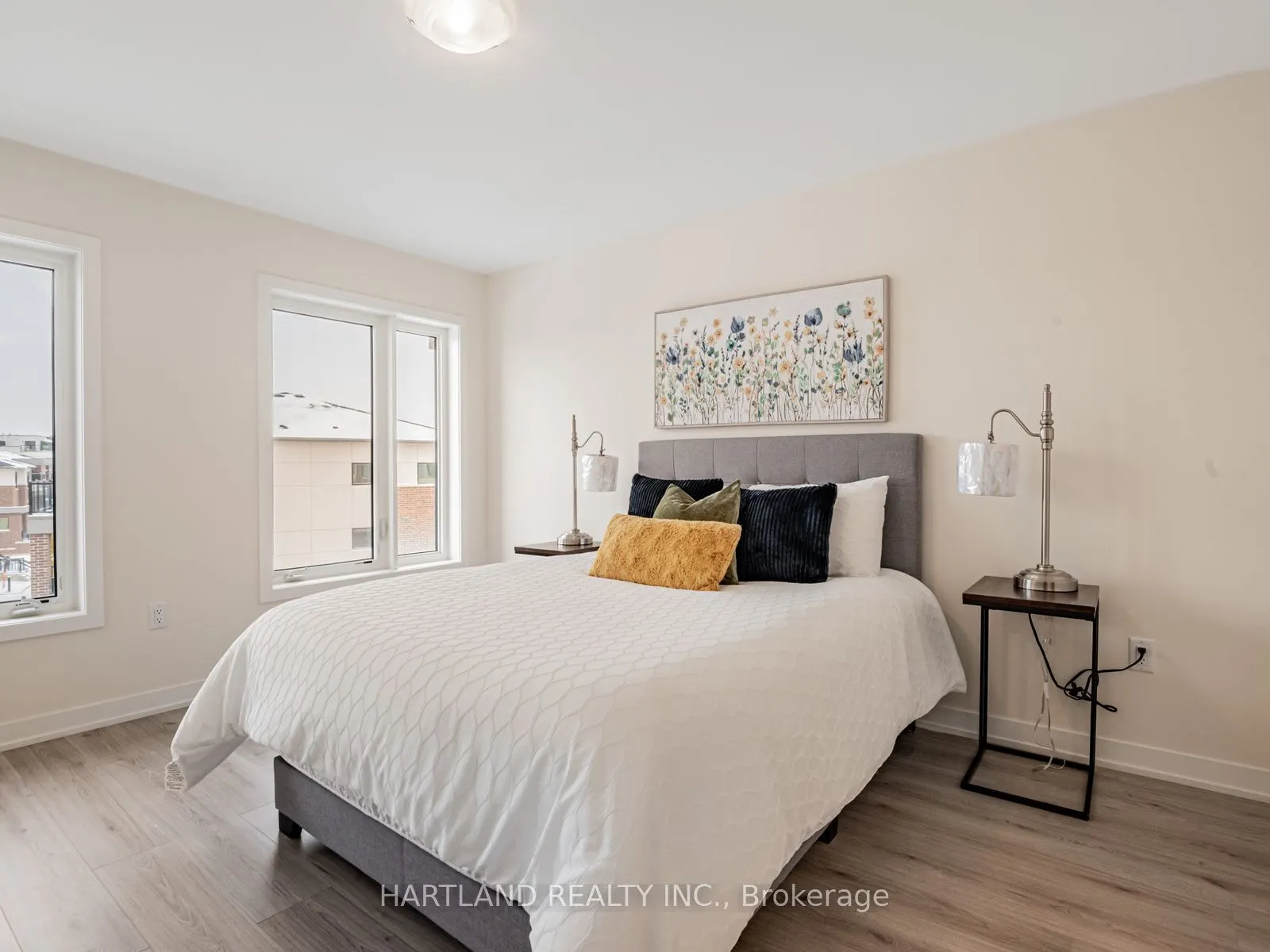1695 Dersan Street #104