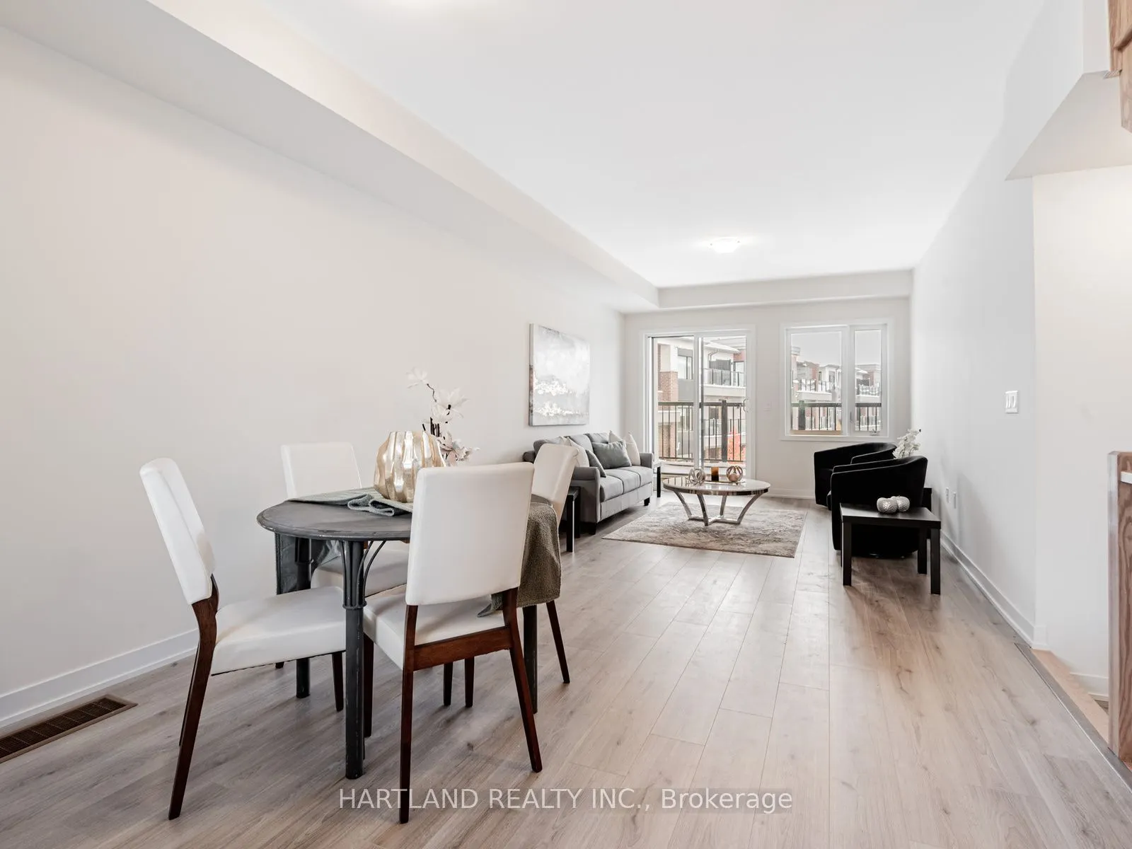 1695 Dersan Street #104