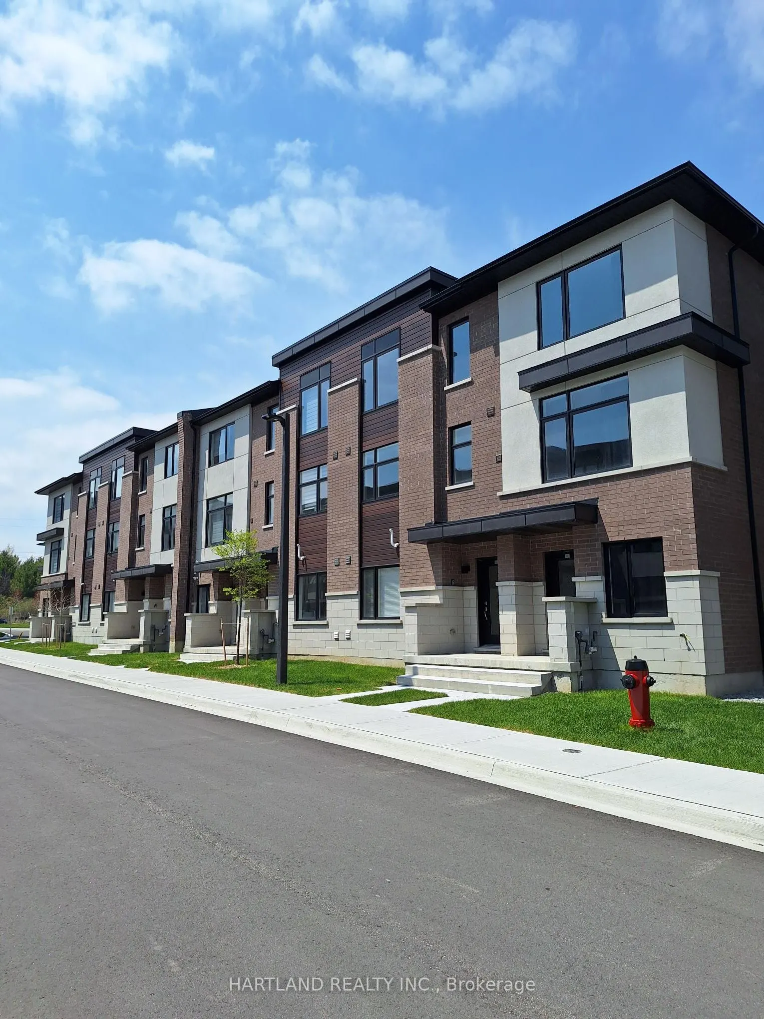 1695 Dersan Street #104