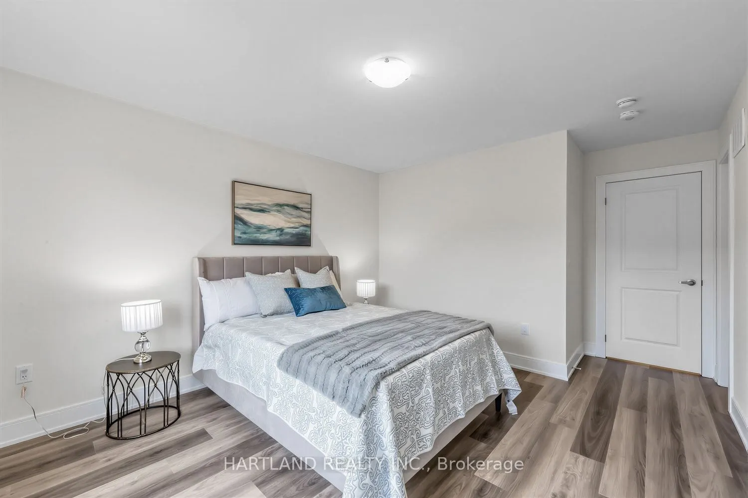 1695 Dersan Street #405
