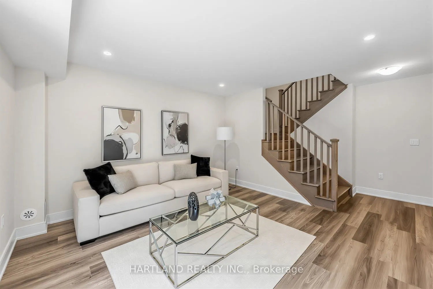 1695 Dersan Street #405