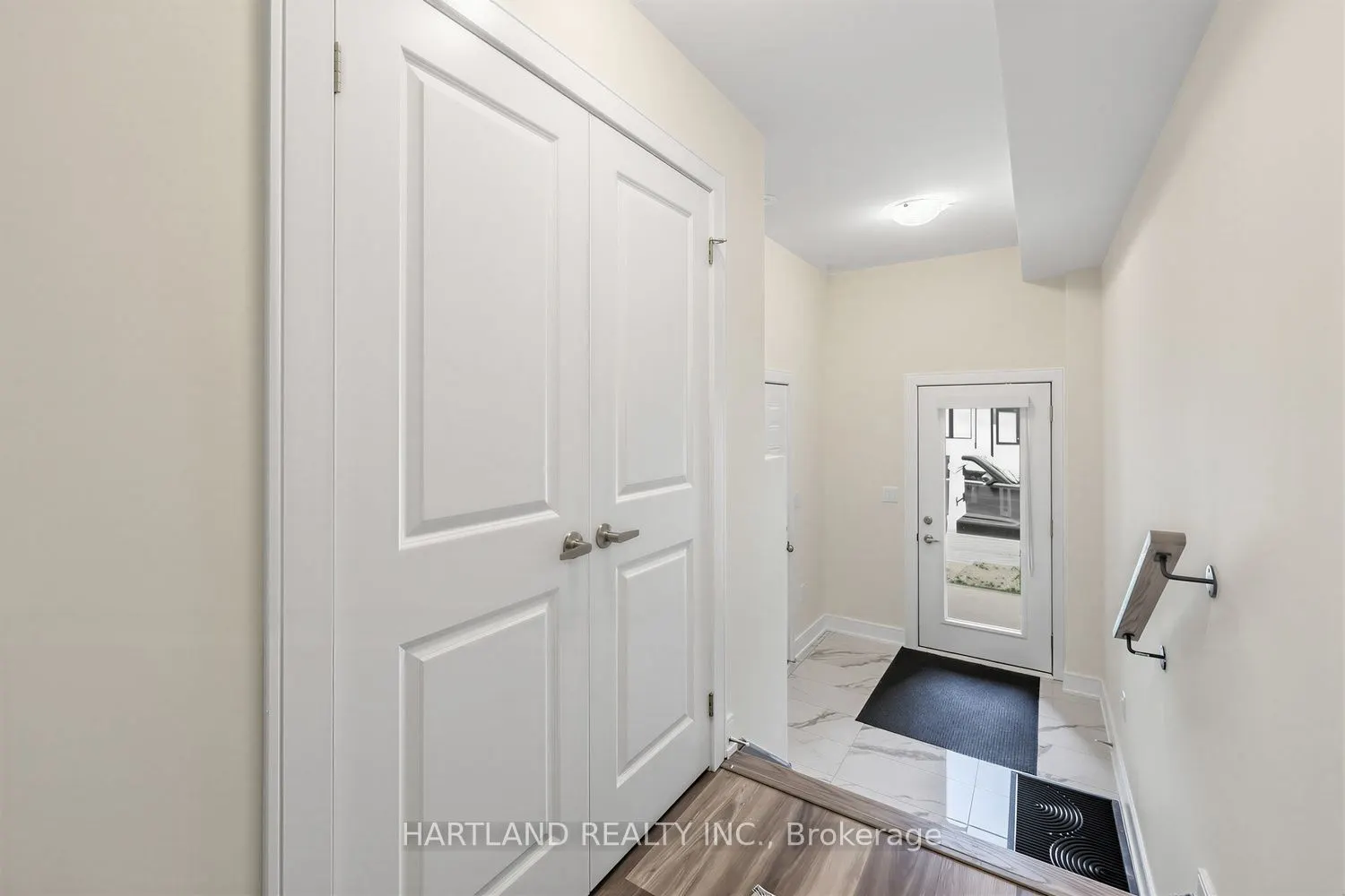 1695 Dersan Street #405