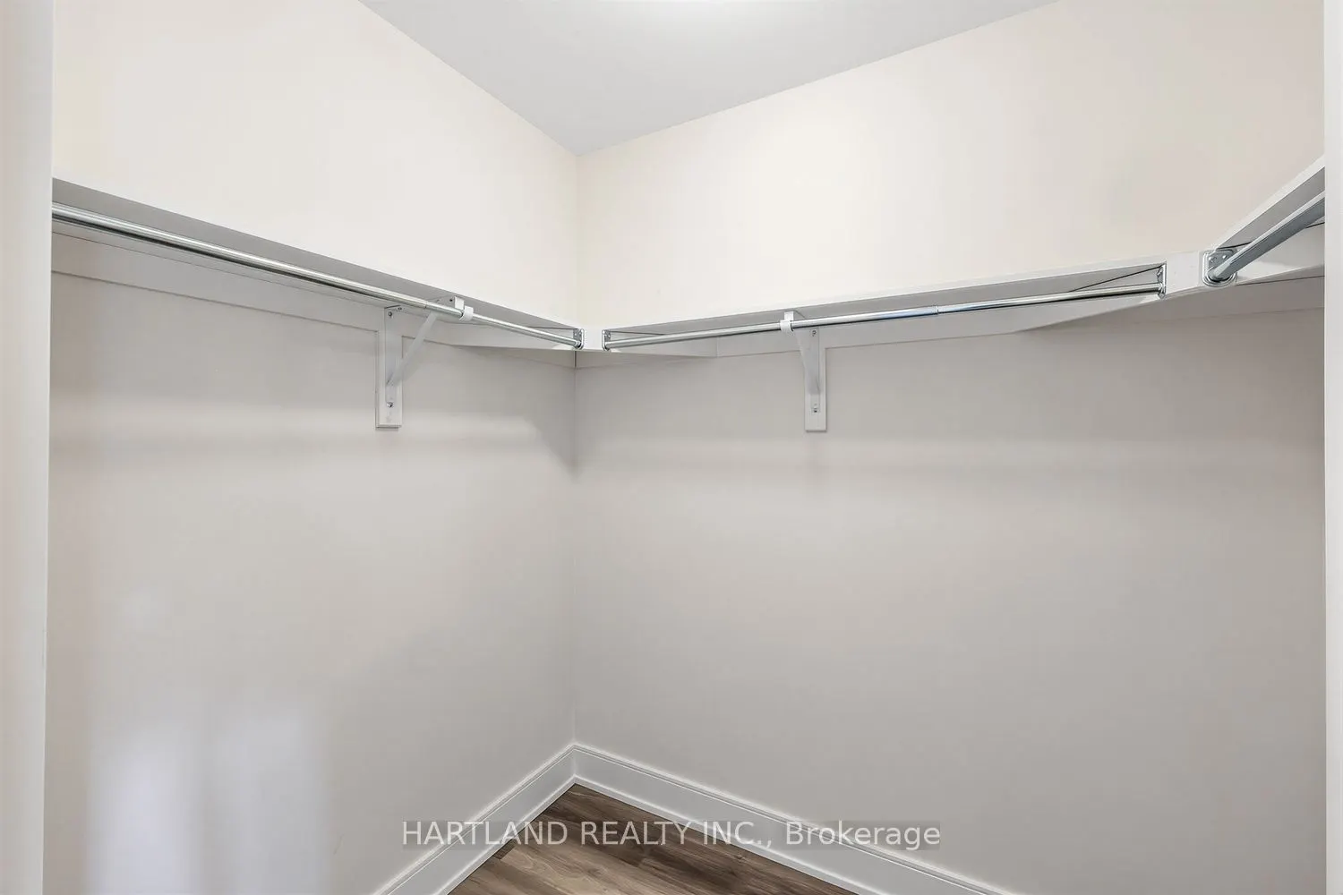 1695 Dersan Street #405