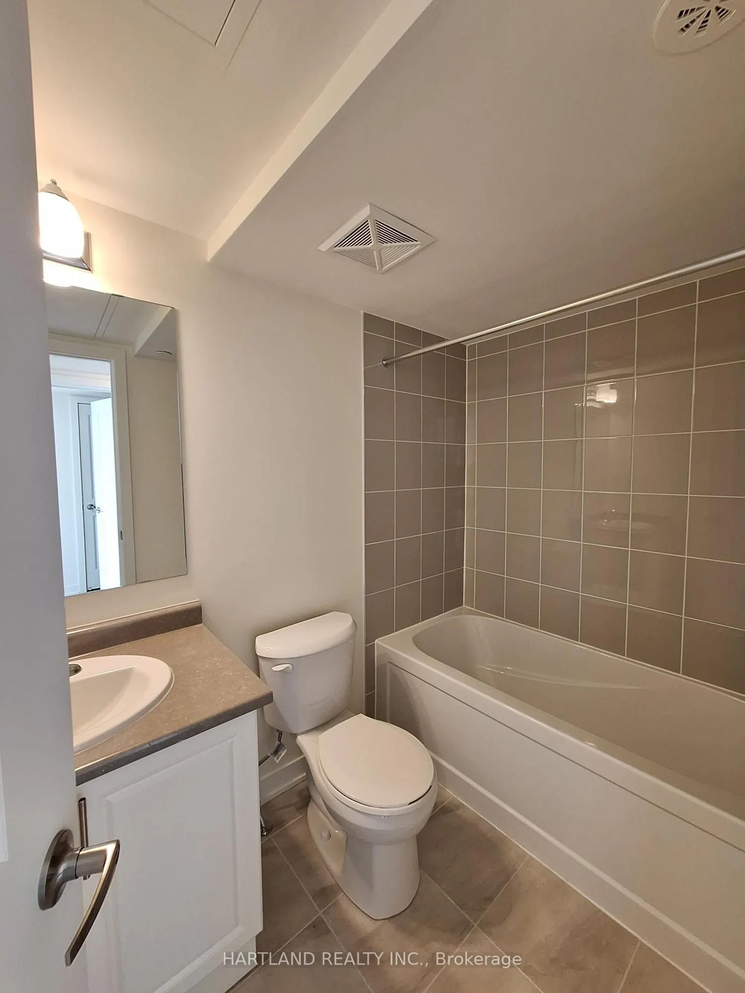 1695 Dersan Street #304