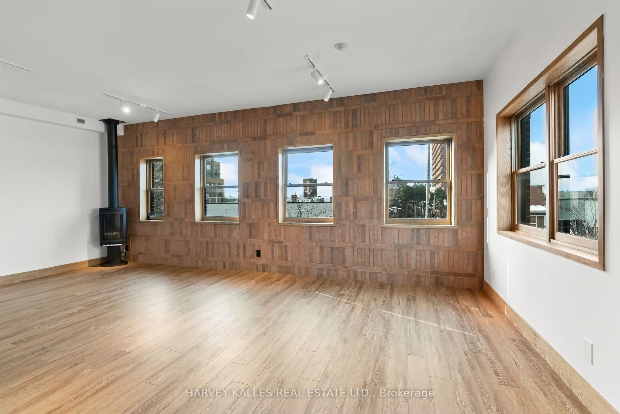 663 Greenwood Avenue #One
