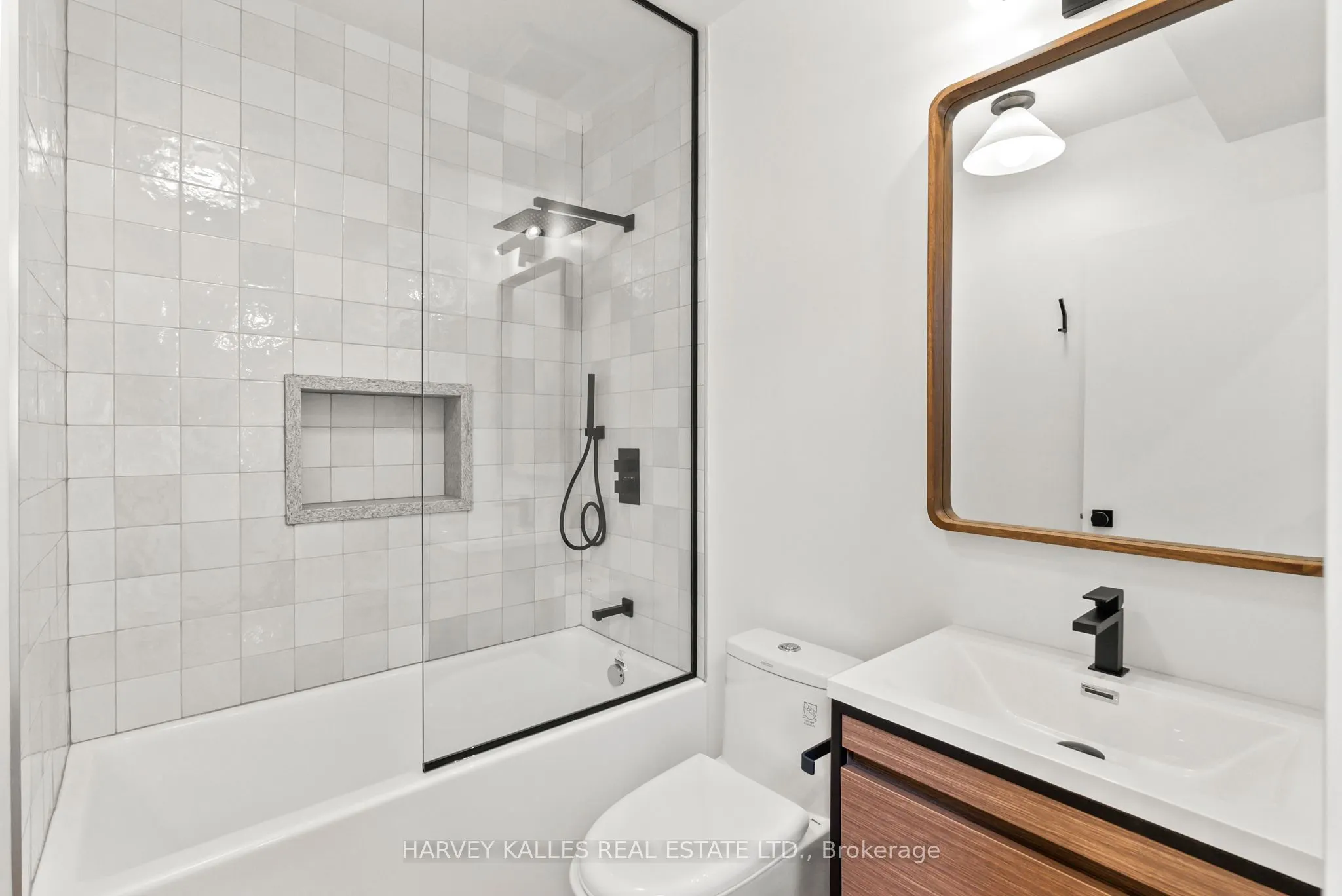663 Greenwood Avenue #One